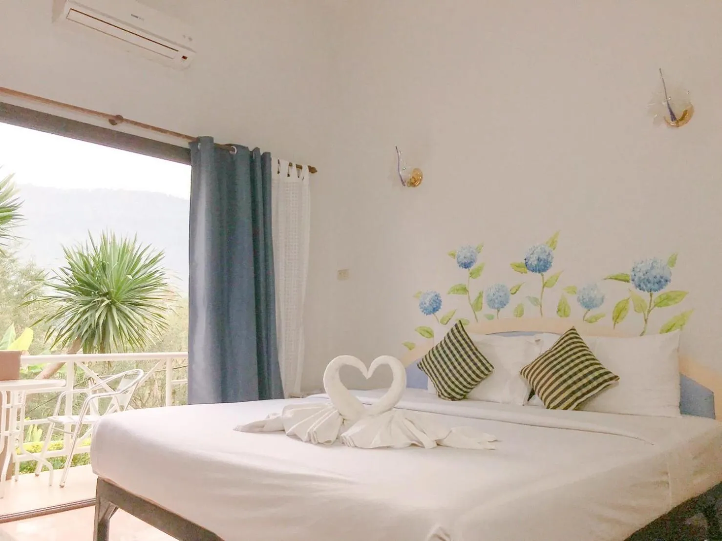 Bed in Phurua Bussaba Resort & Spa