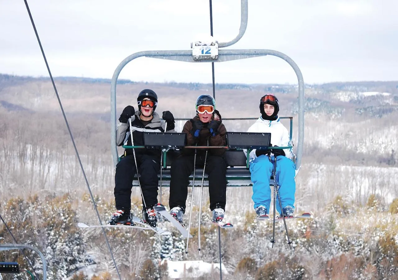 Winter in Hockley Valley Resort