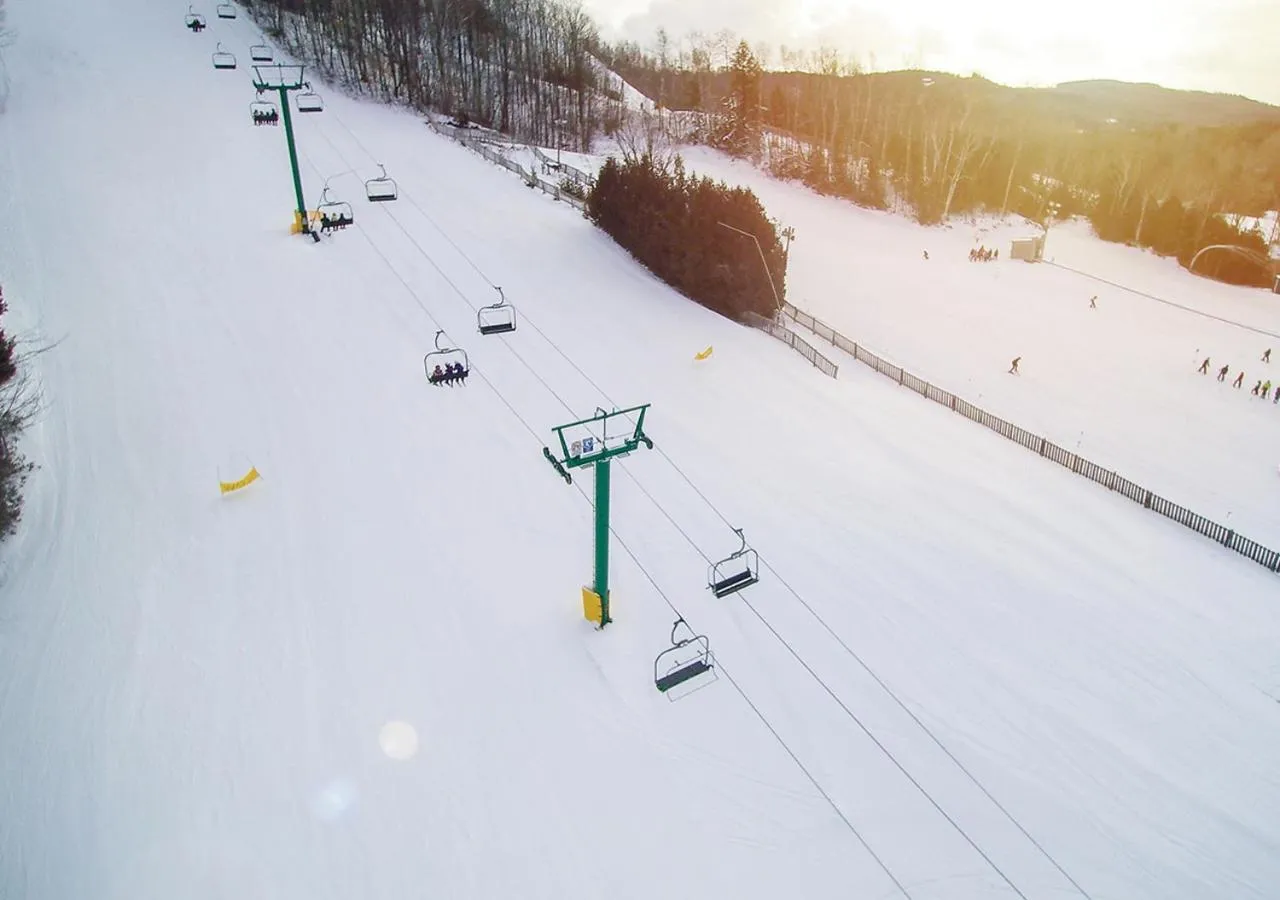 Winter in Hockley Valley Resort