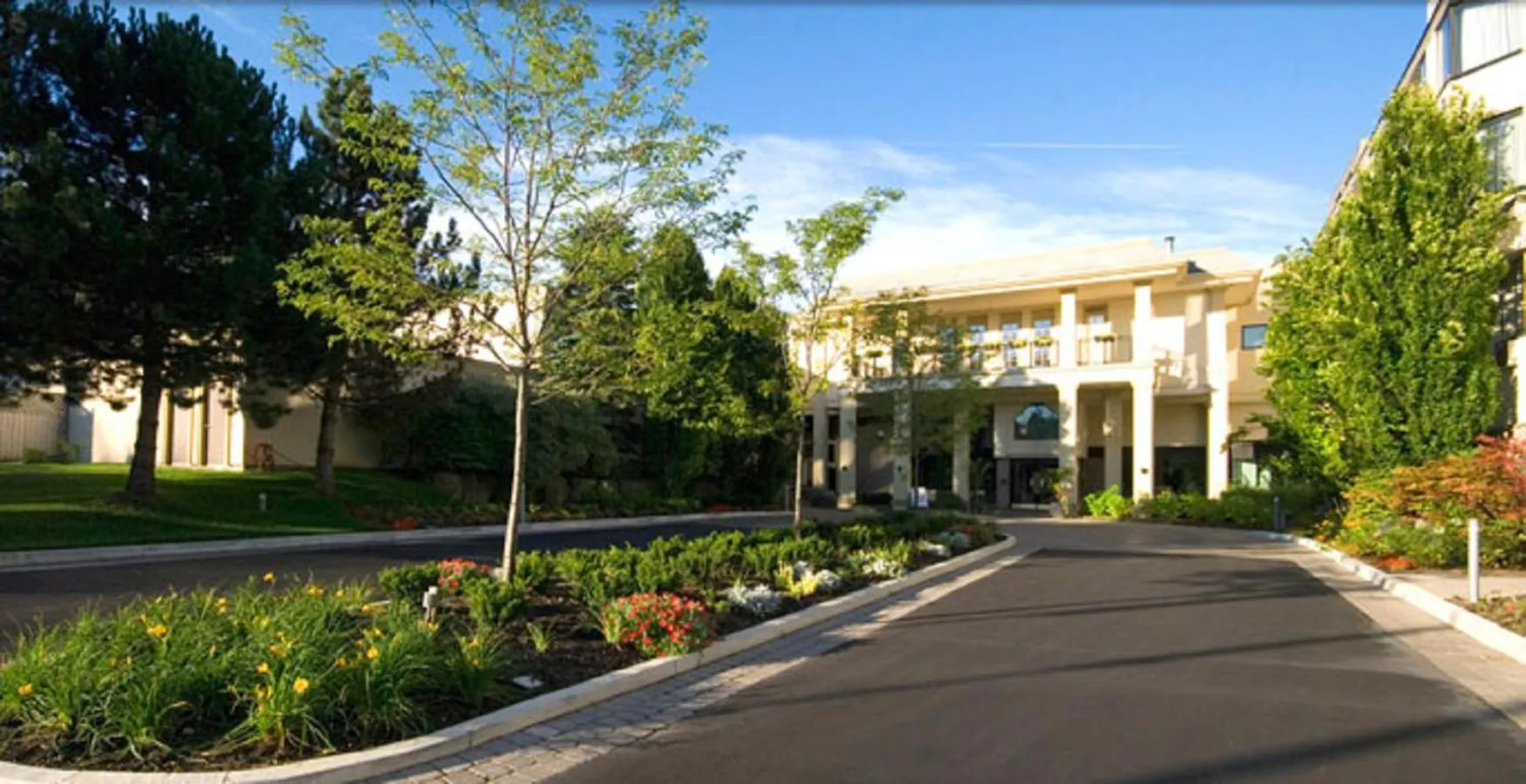 Property building in Hockley Valley Resort