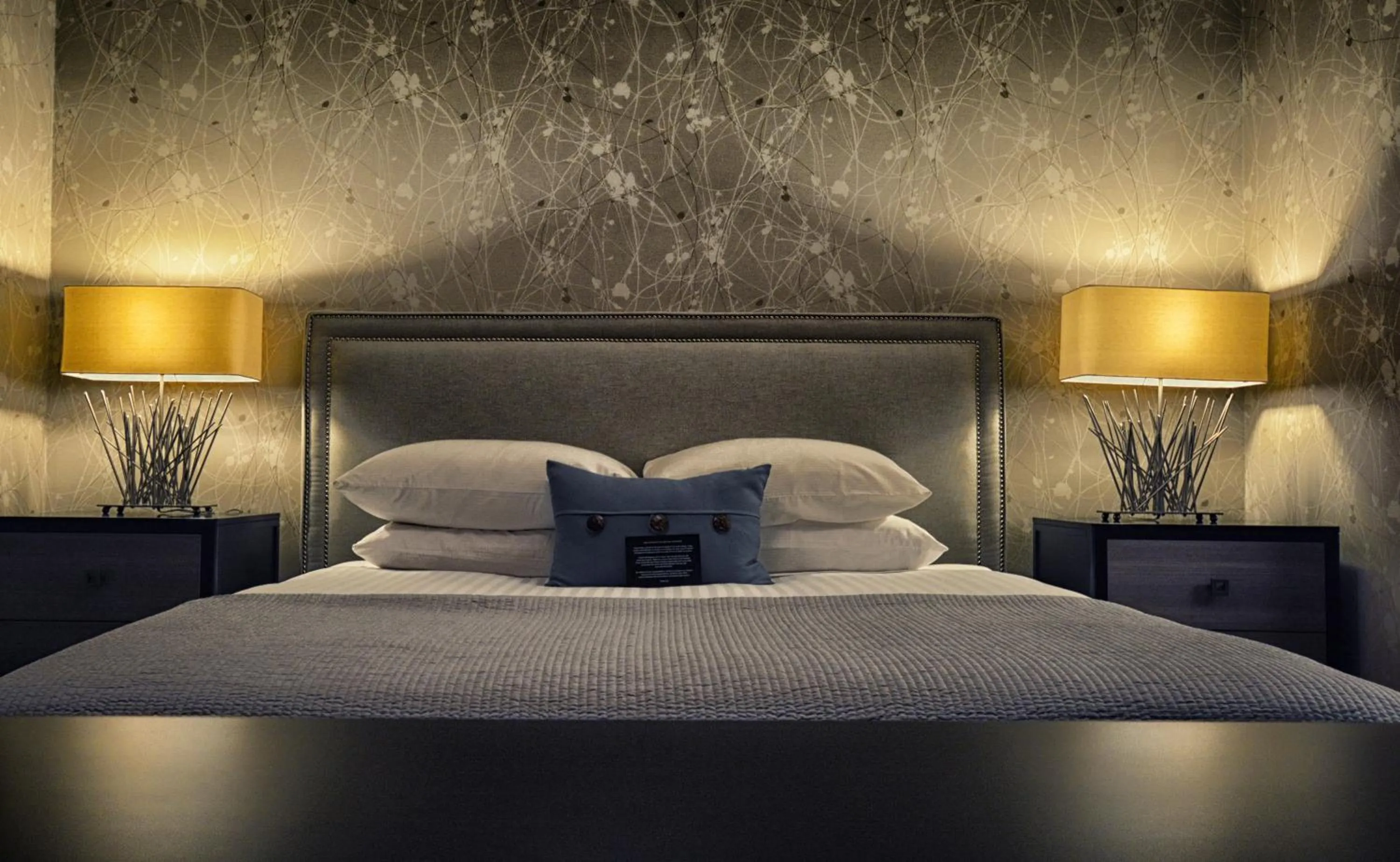 Bed in Hockley Valley Resort