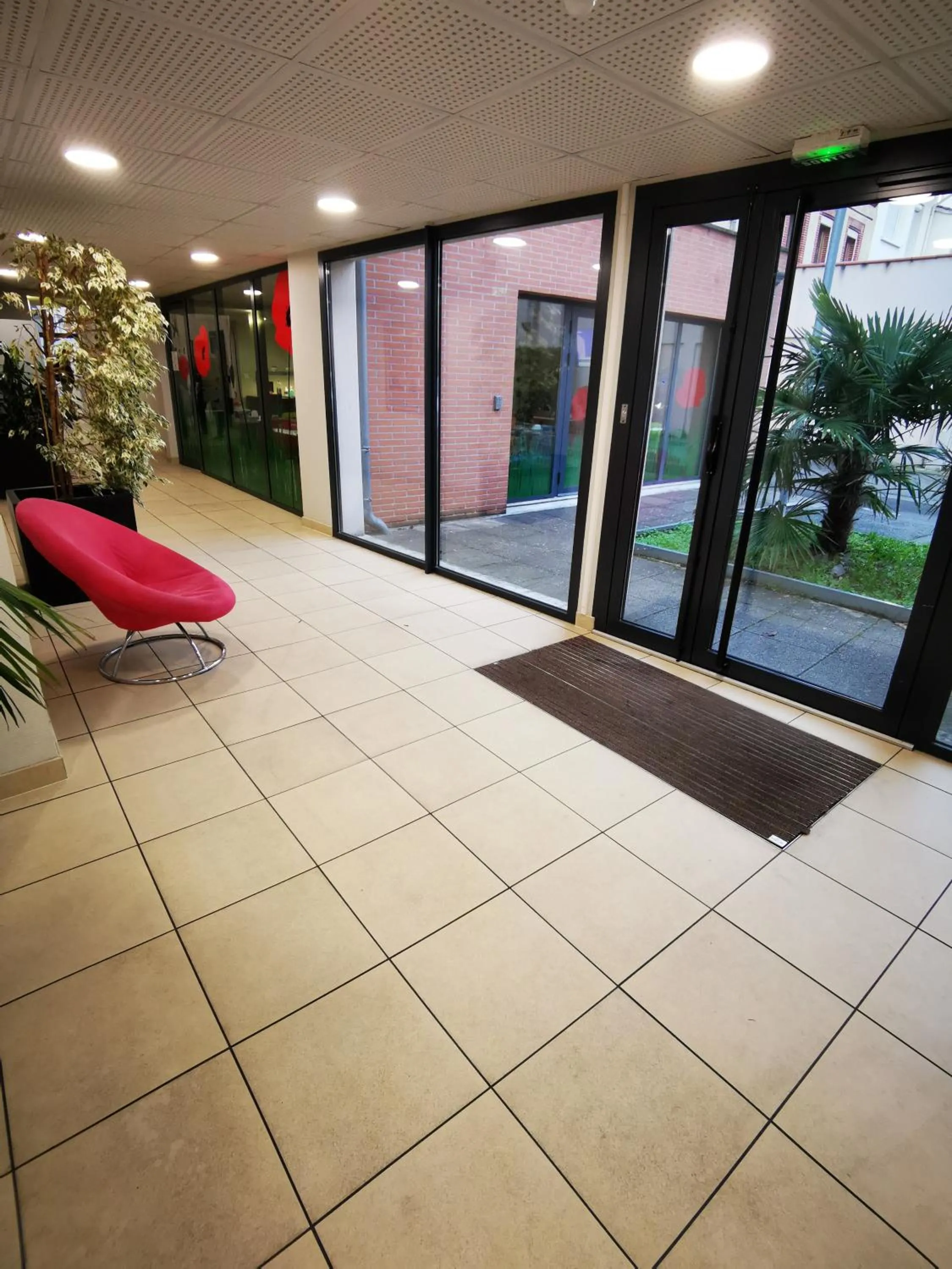 Lobby or reception in Lagrange Aparthotel Toulouse Saint-Michel