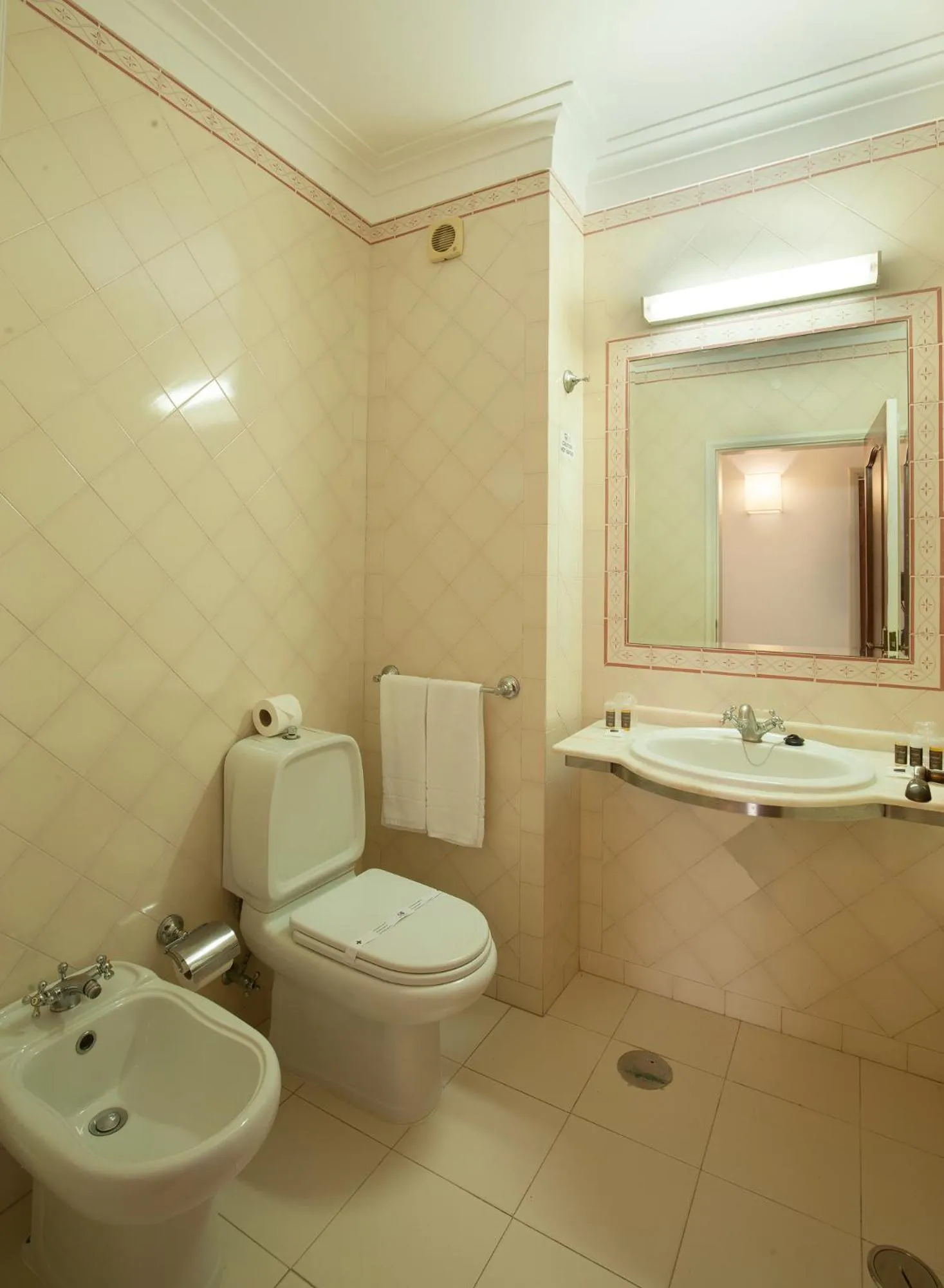 Bathroom in TURIM Estrela do Vau Hotel