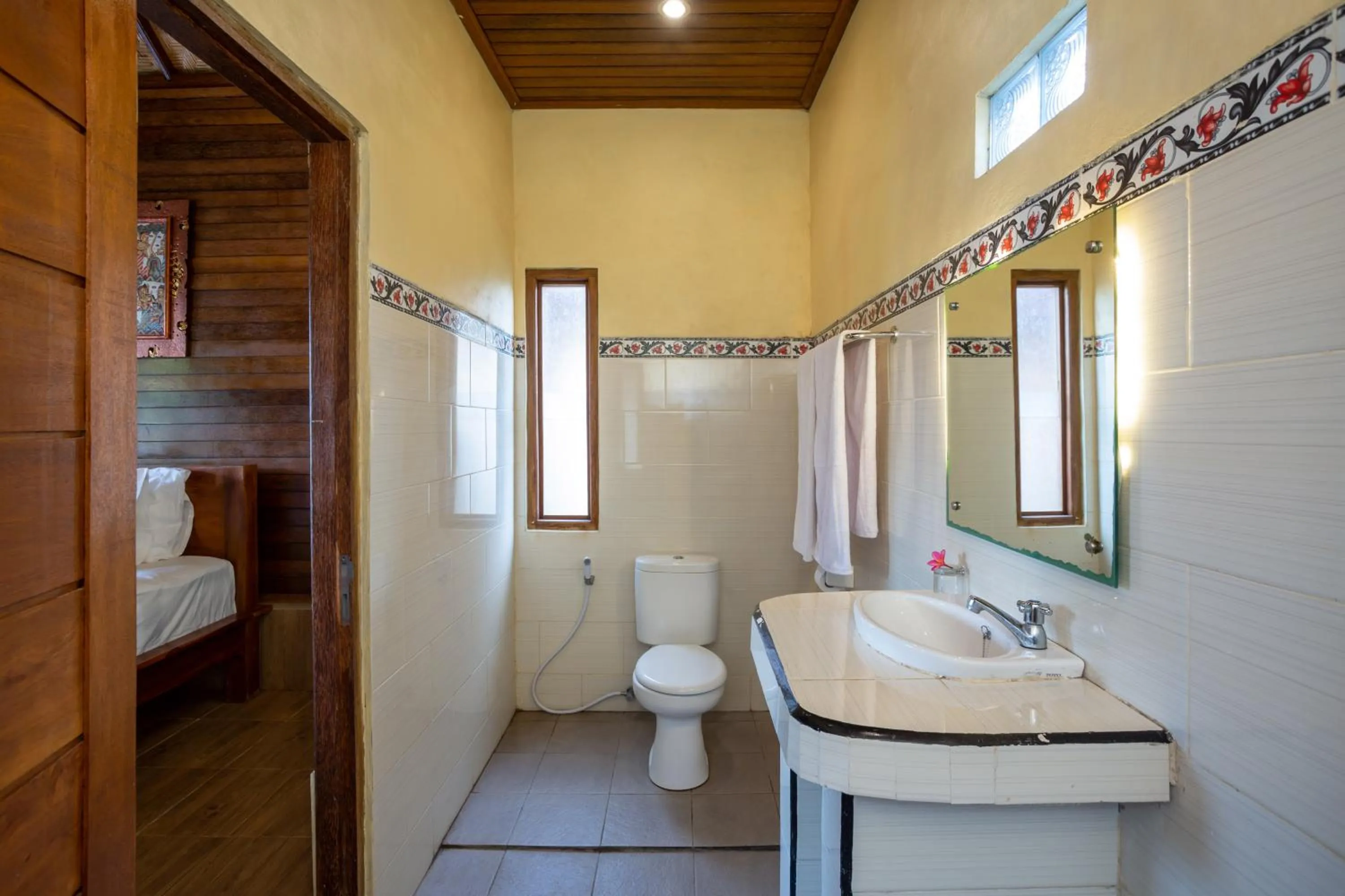 Bathroom in Rijet Villa Beach & Restaurant