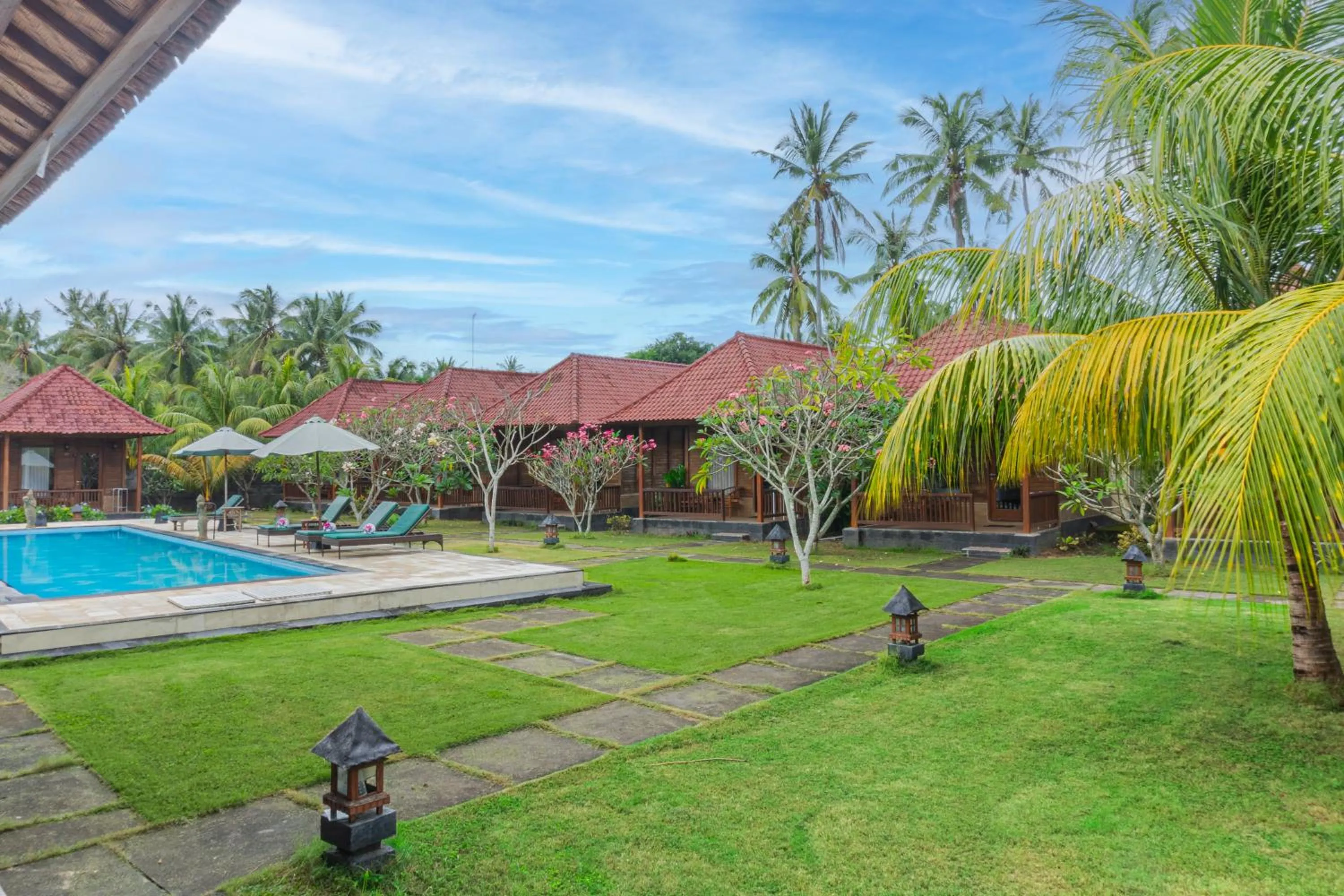 Garden in Rijet Villa Beach & Restaurant