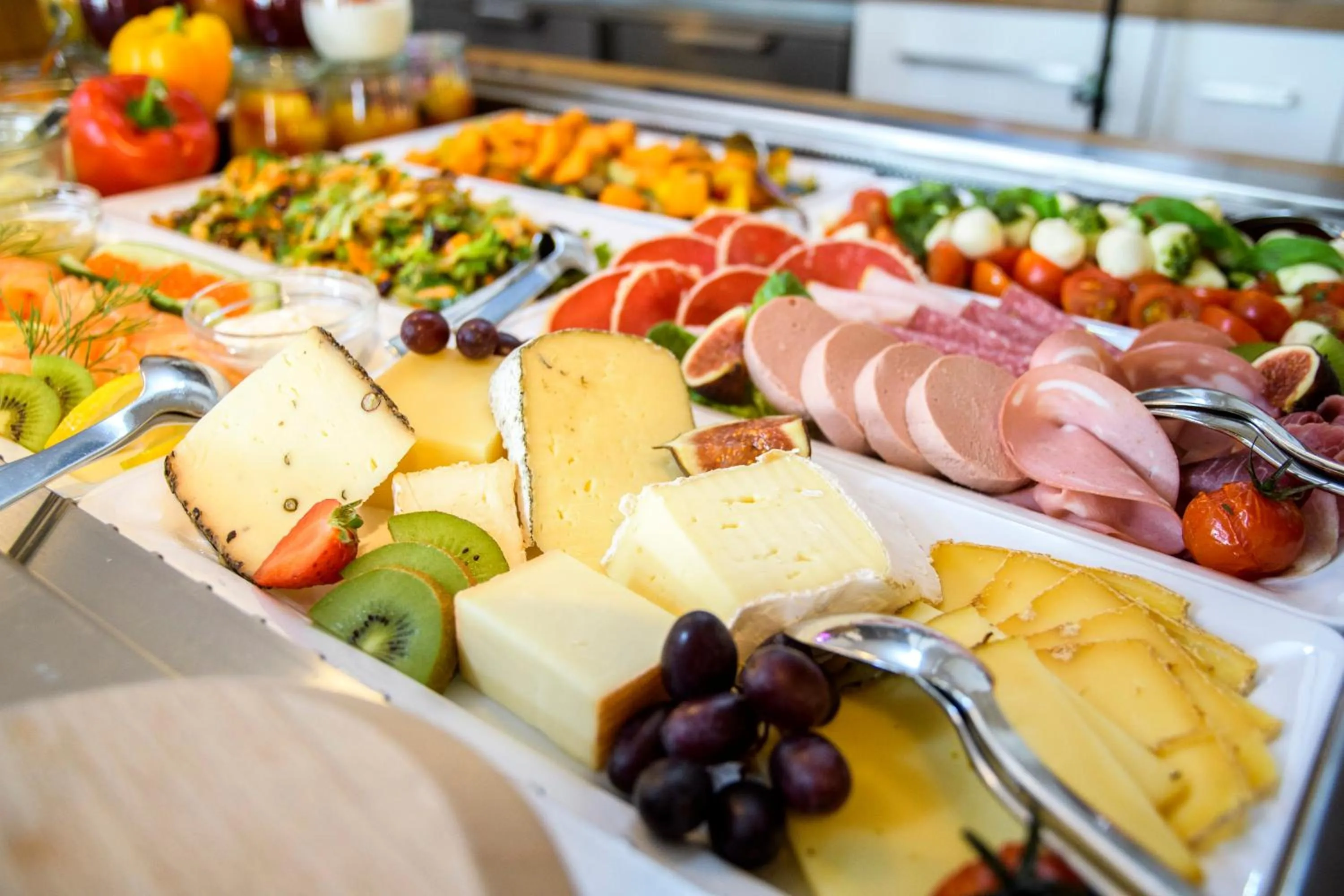 Buffet breakfast in einzigartig - Das kleine Hotel im Wasserviertel