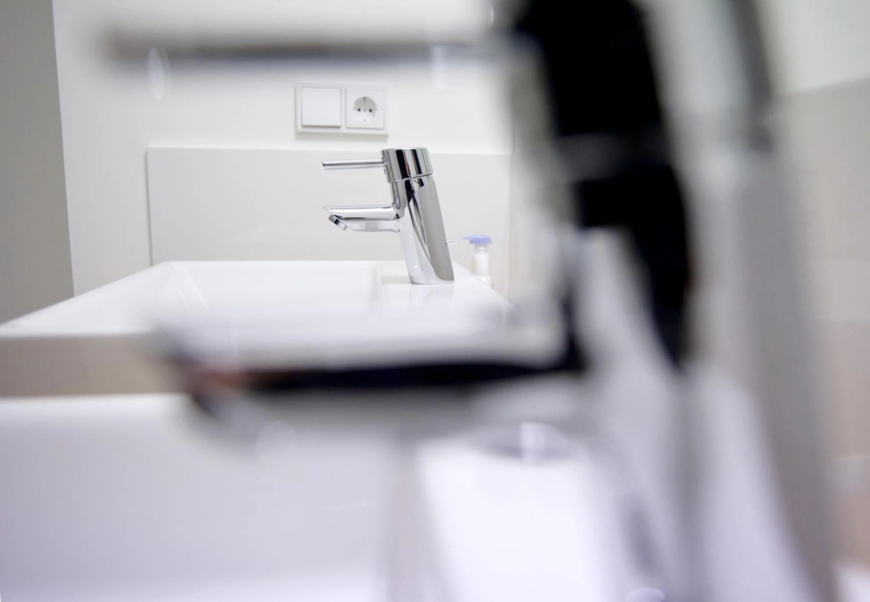 Bathroom, Bed in einzigartig - Das kleine Hotel im Wasserviertel