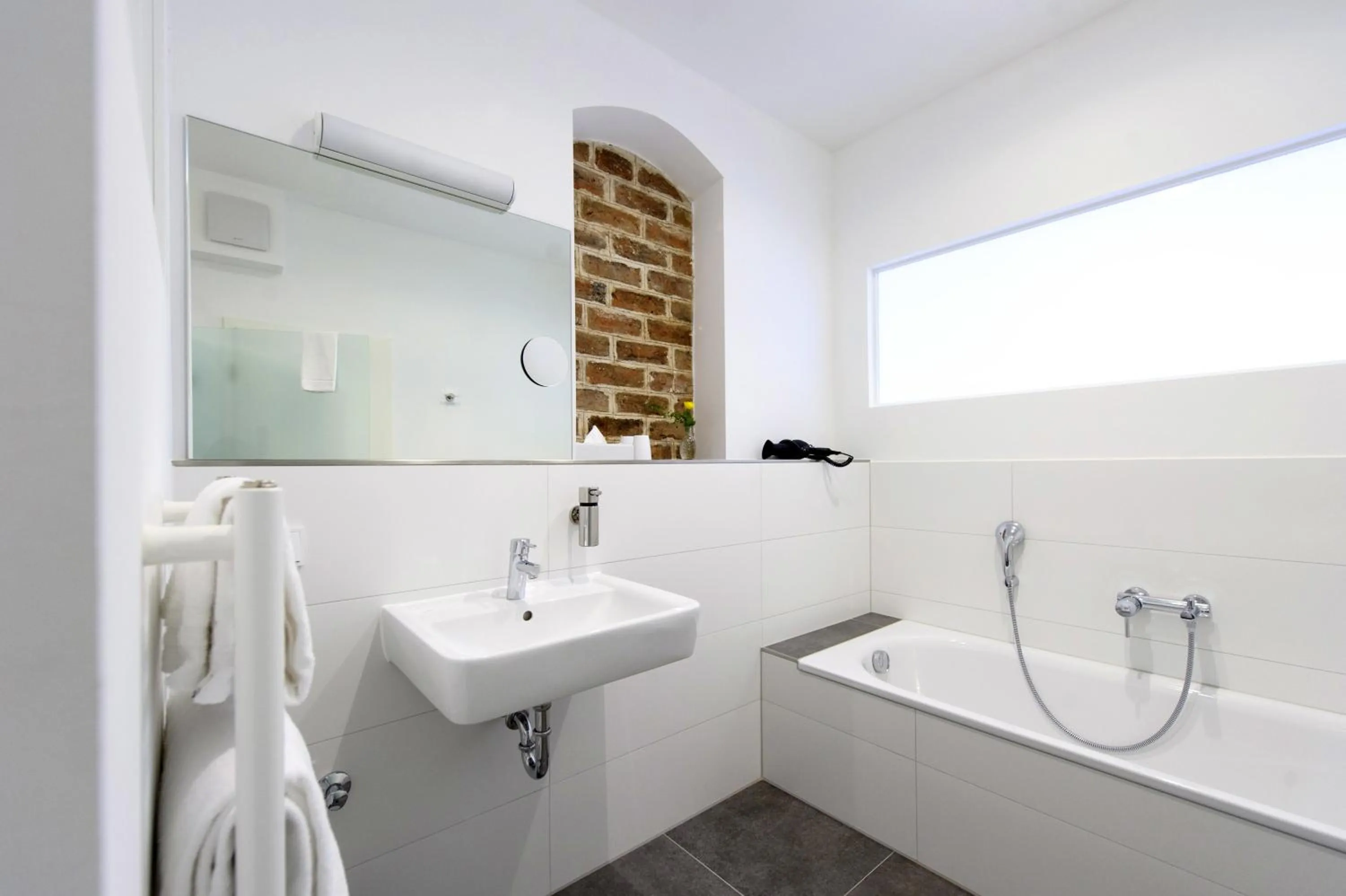 Photo of the whole room in einzigartig - Das kleine Hotel im Wasserviertel