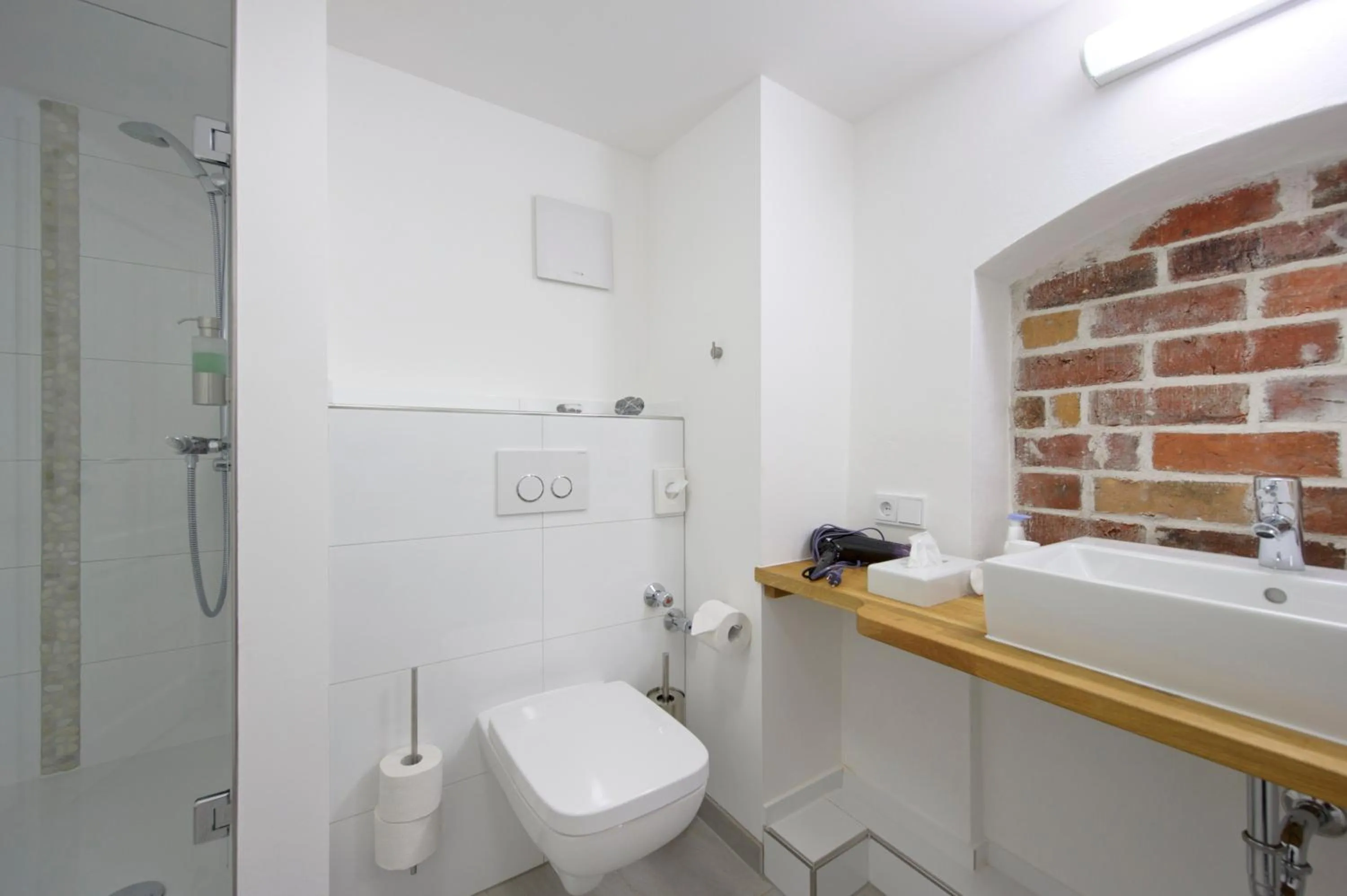 Bathroom in einzigartig - Das kleine Hotel im Wasserviertel