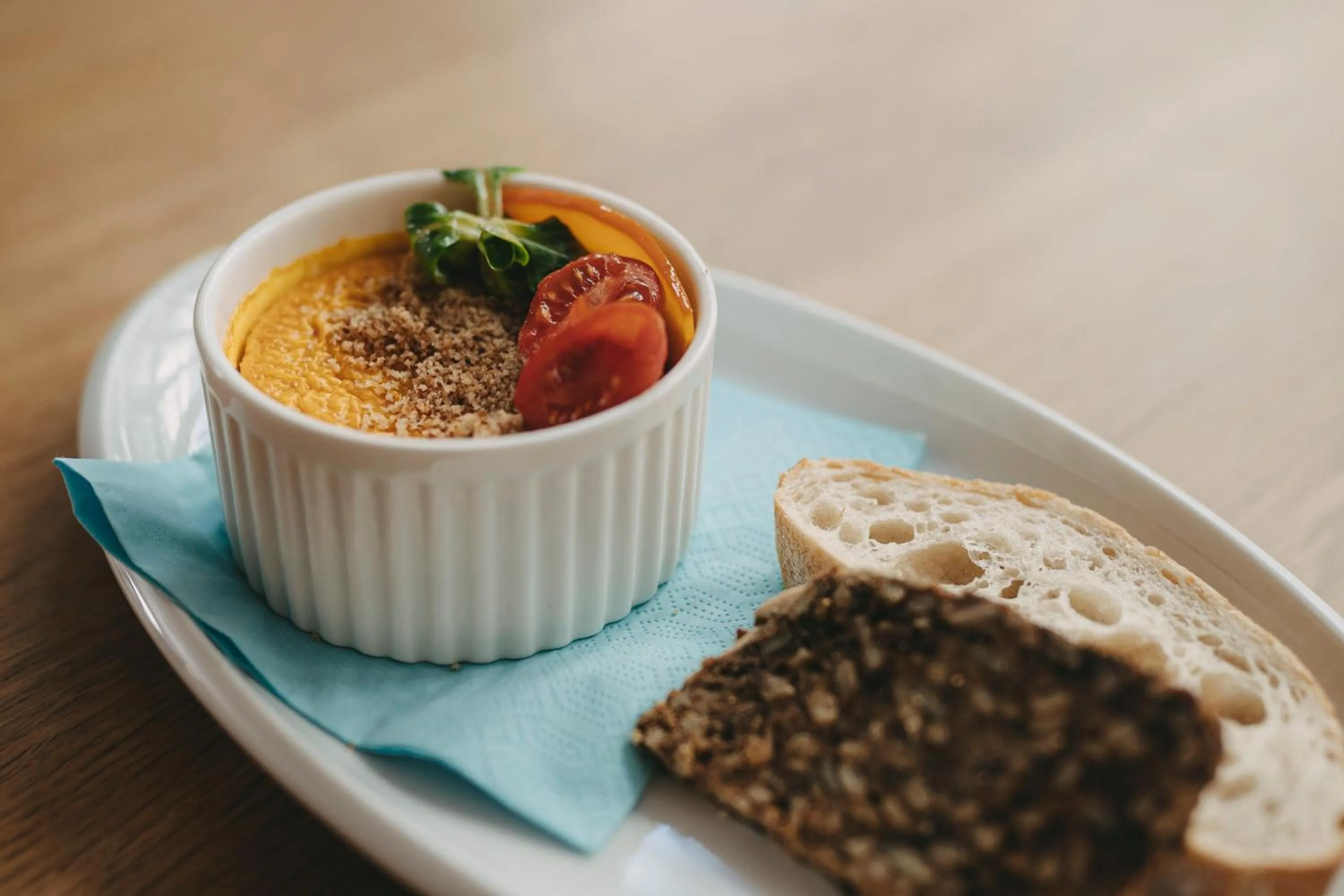 Restaurant/places to eat in einzigartig - Das kleine Hotel im Wasserviertel