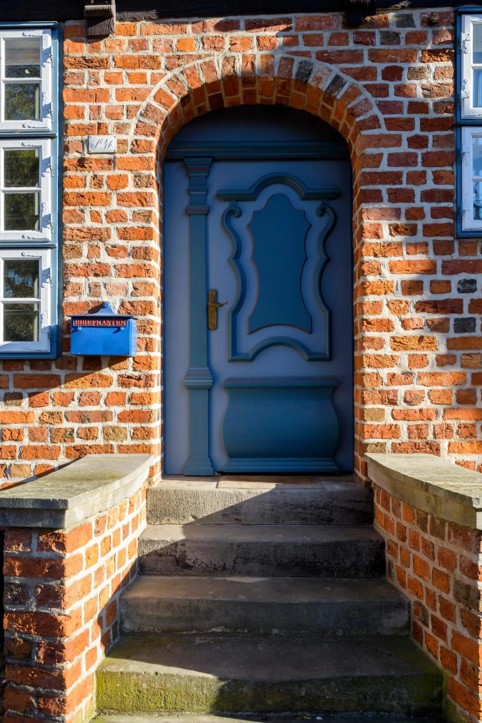 Facade/entrance in einzigartig - Das kleine Hotel im Wasserviertel