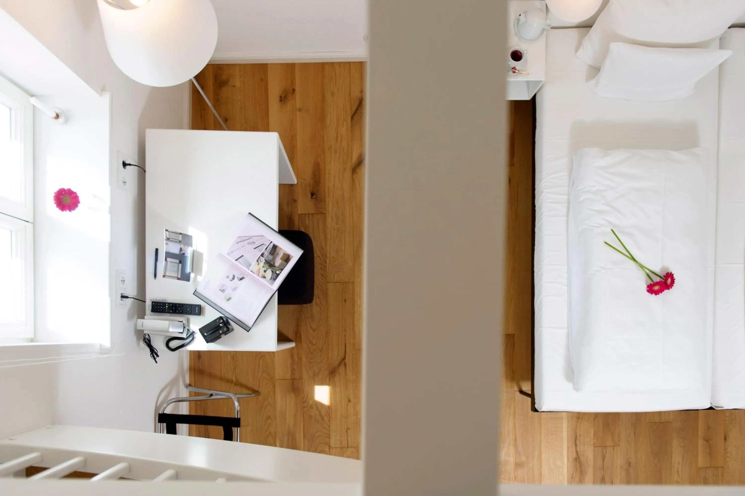 Photo of the whole room in einzigartig - Das kleine Hotel im Wasserviertel