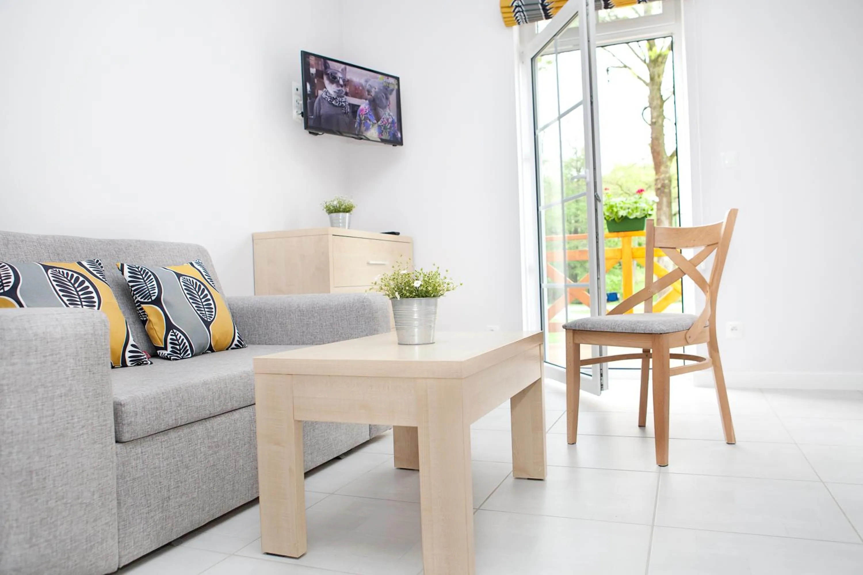 Seating area in Willa Marianna