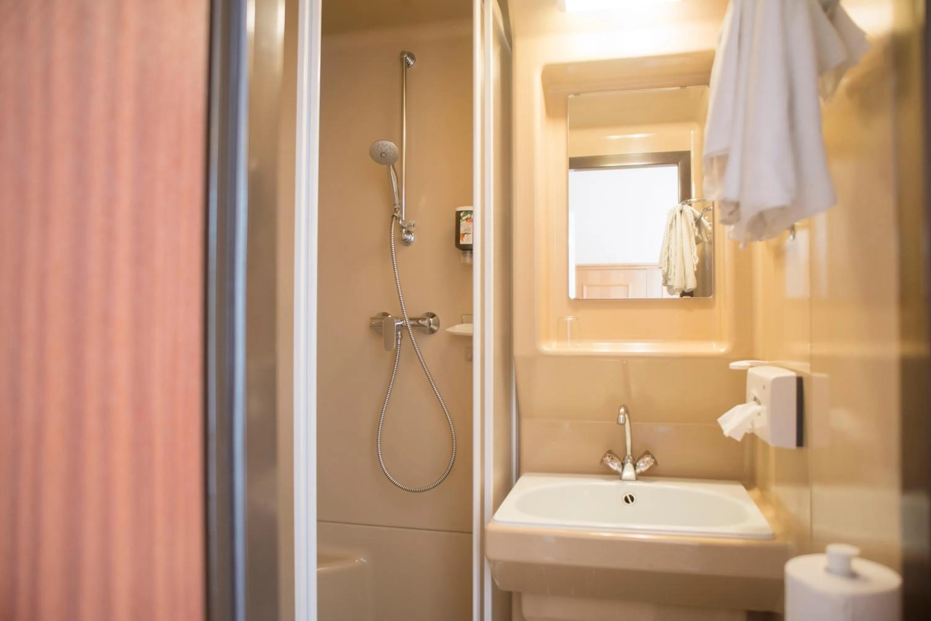 Bathroom in Hotel Landsitz Pichlschloss