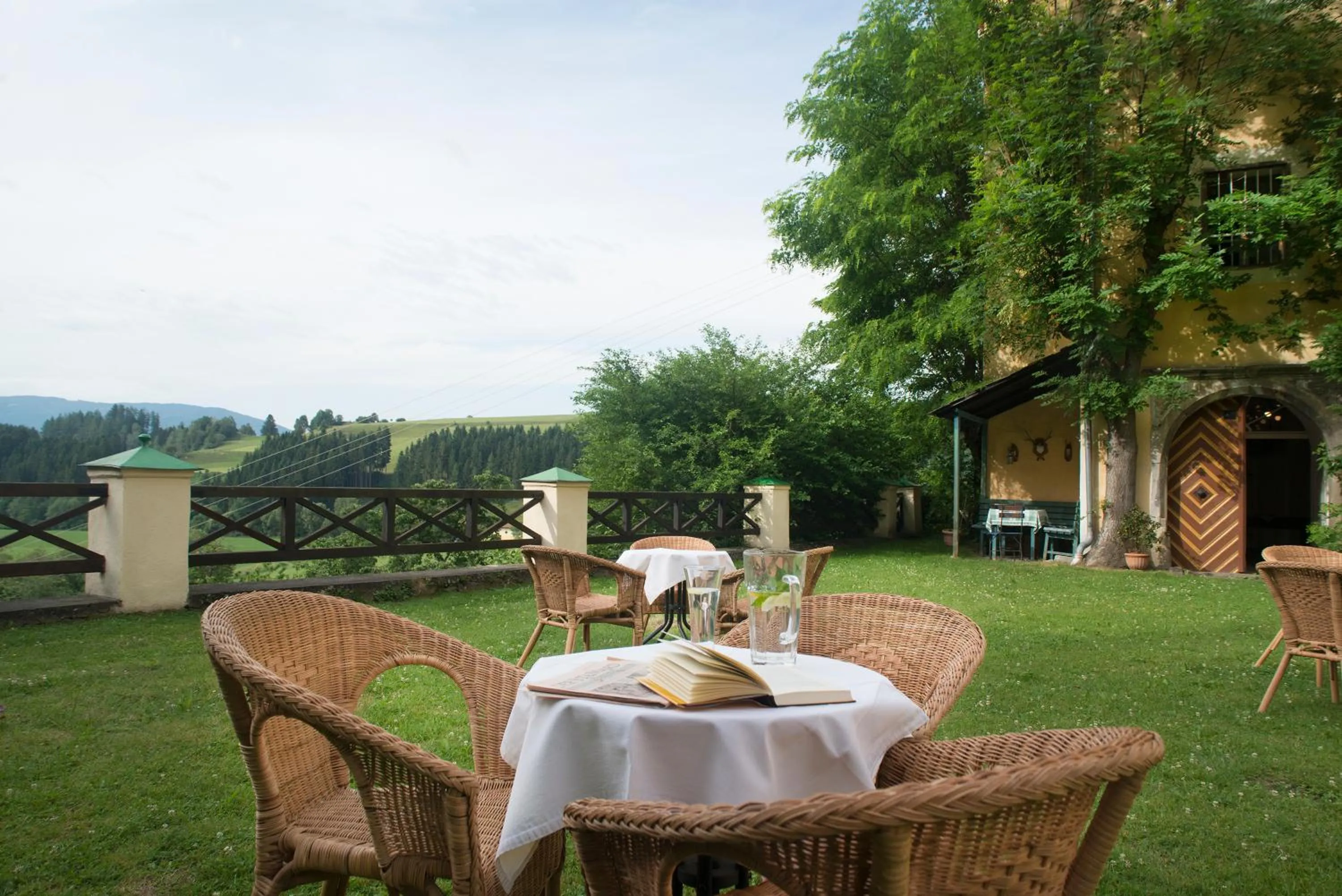 Garden in Hotel Landsitz Pichlschloss