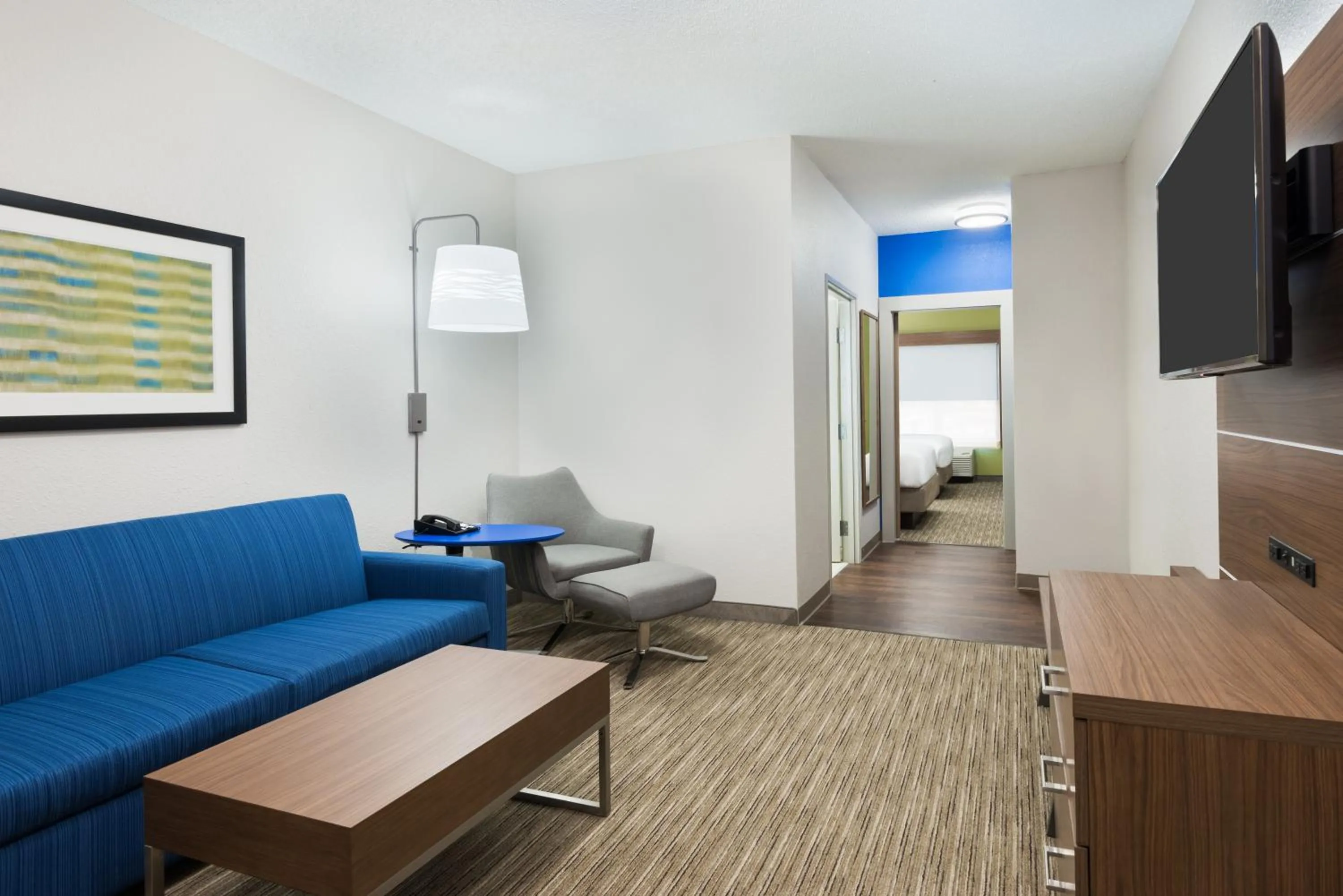 Photo of the whole room in Holiday Inn Express & Suites - Columbus Airport East by IHG