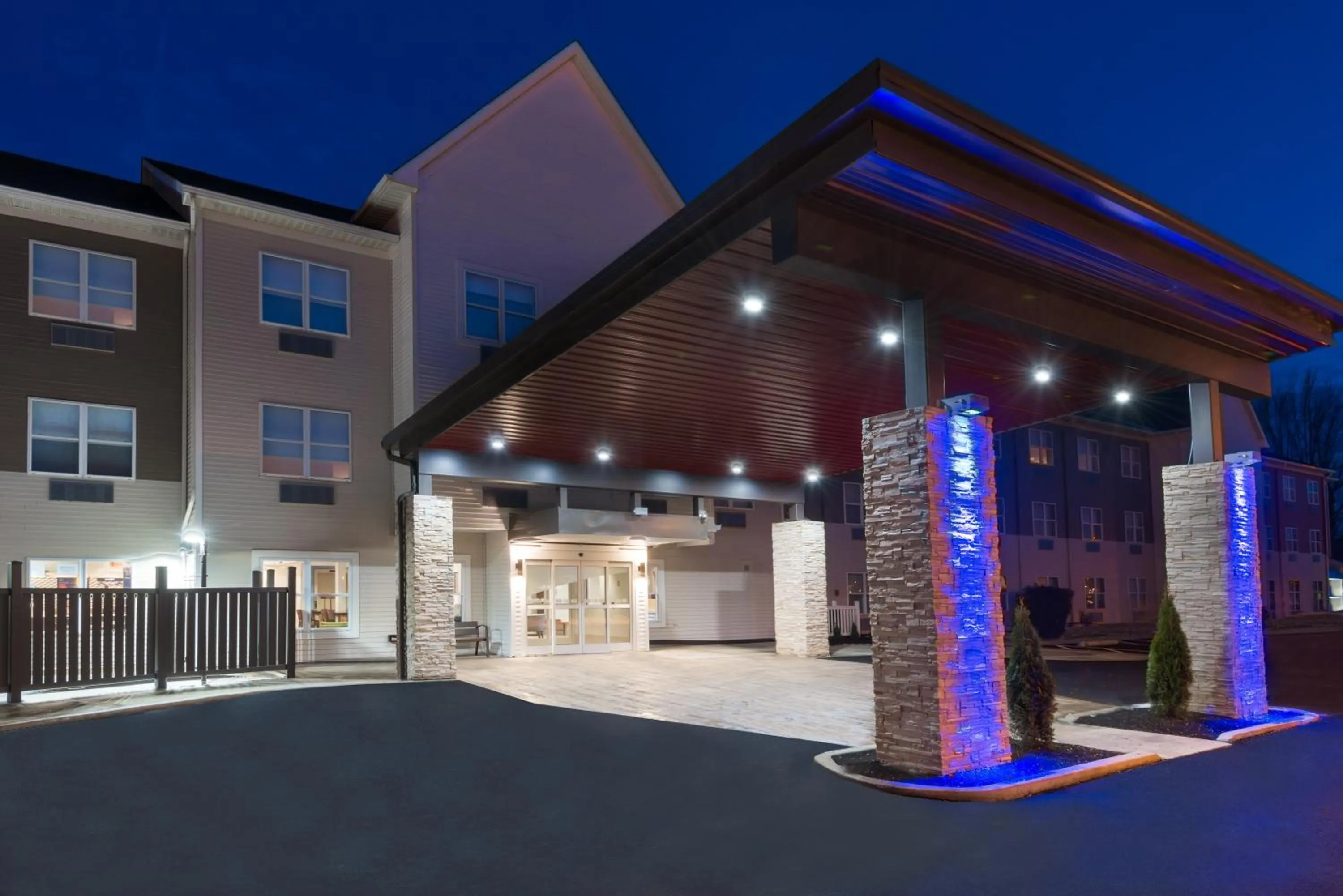 Property building in Holiday Inn Express & Suites - Columbus Airport East by IHG