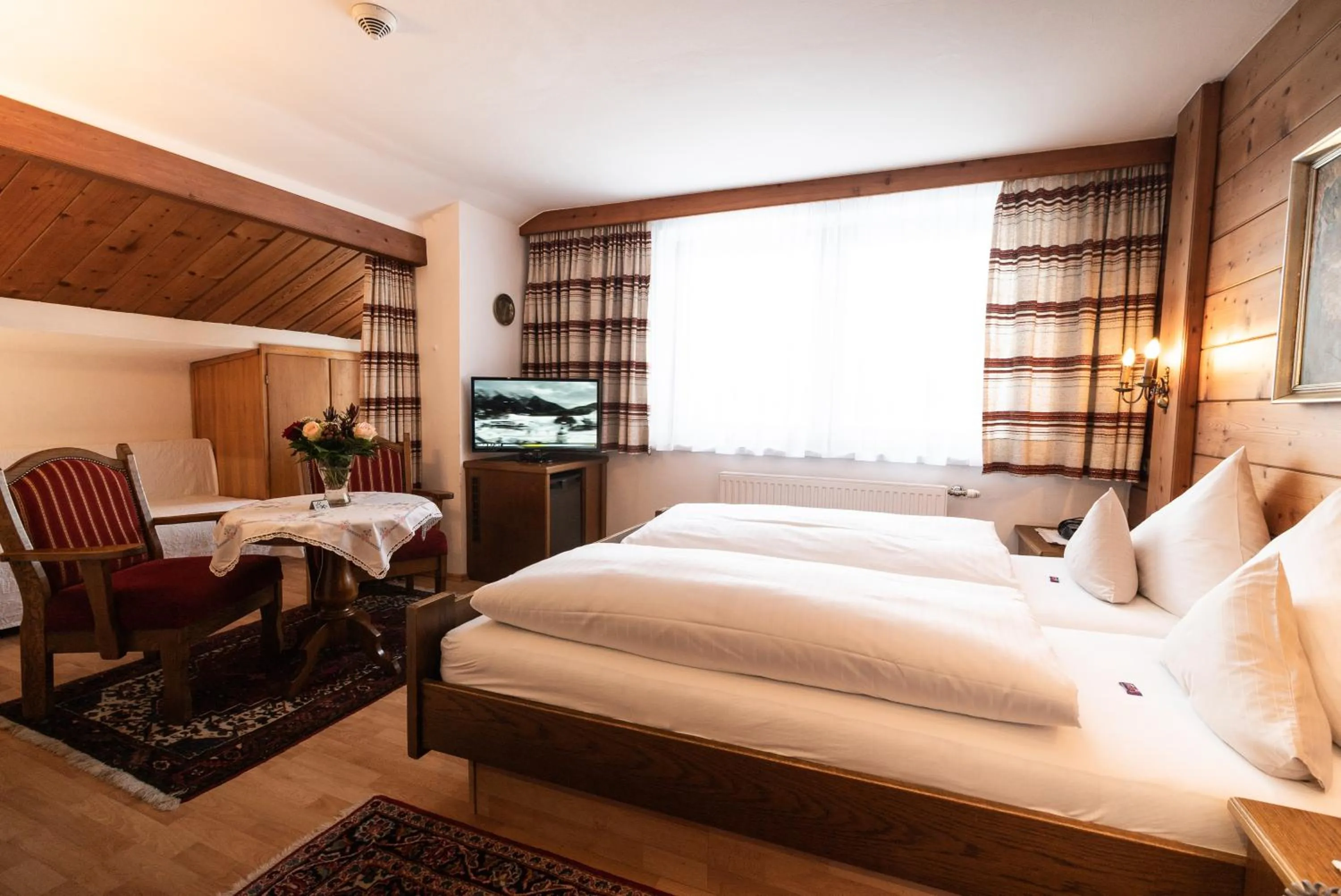 Photo of the whole room, Bed in Hotel Helga