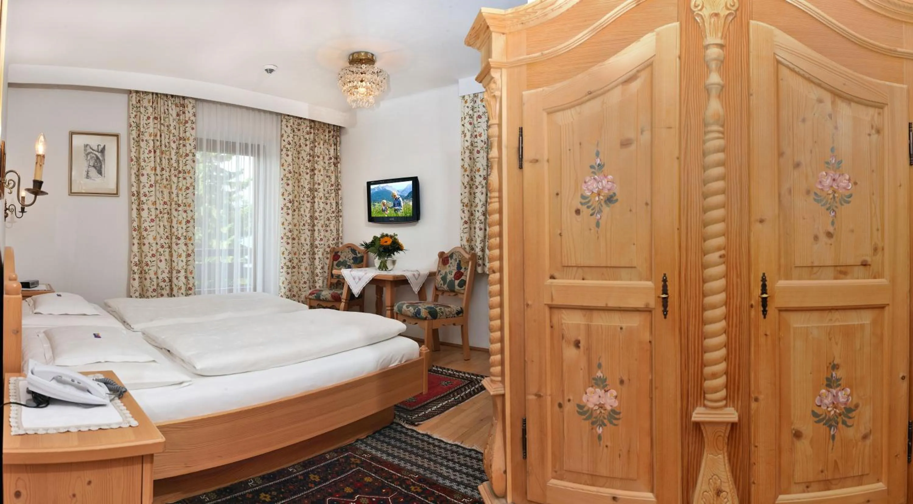 Photo of the whole room, Bed in Hotel Helga