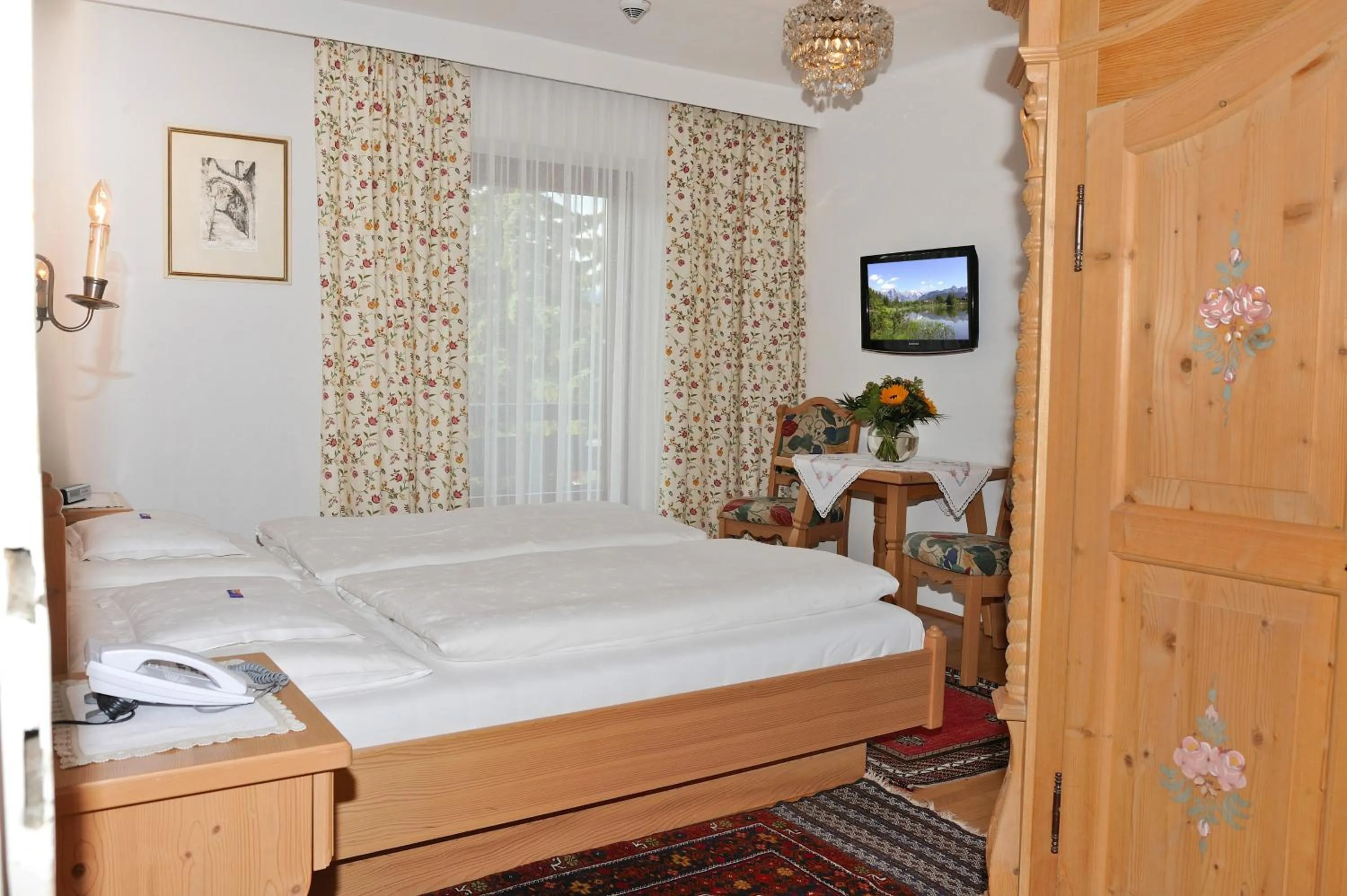 Photo of the whole room, Bed in Hotel Helga