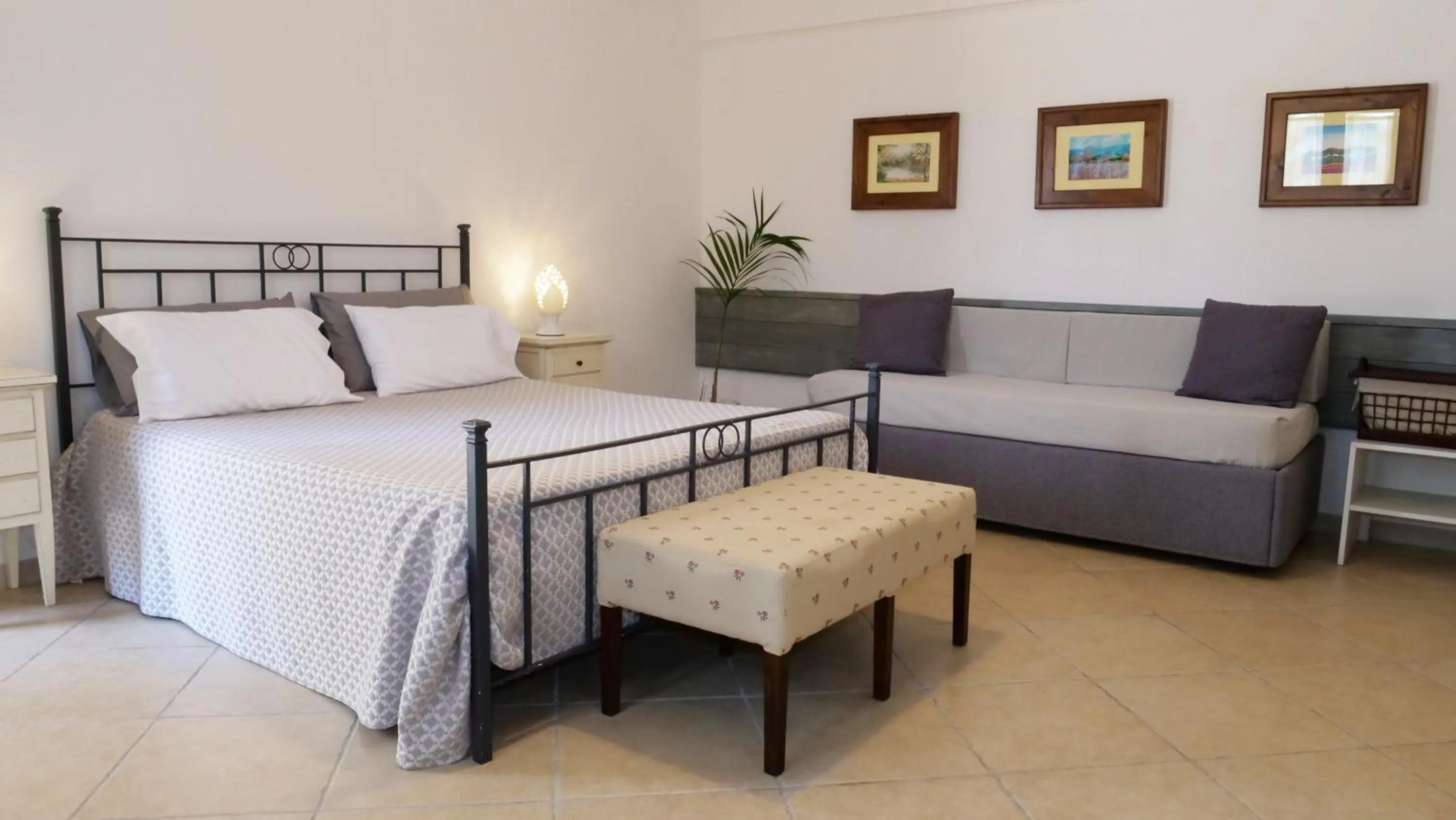 Photo of the whole room, Bed in Tenuta Masseria & Spa Chicco Rizzo