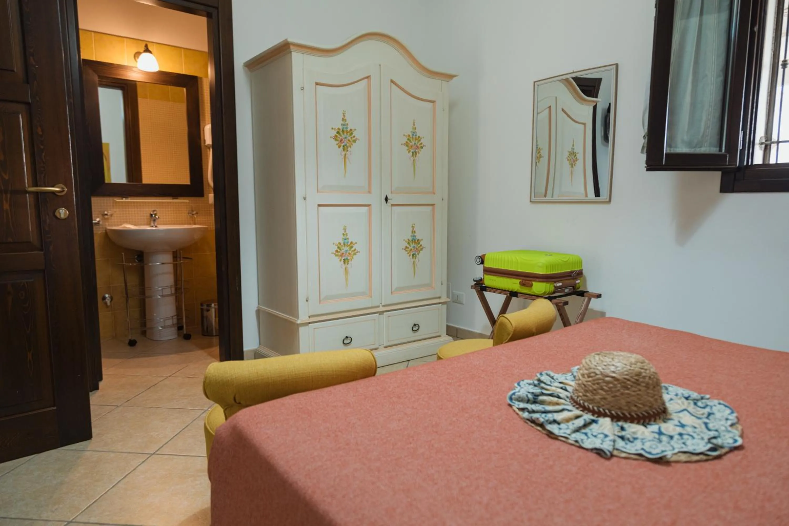 Photo of the whole room, Bed in Tenuta Masseria & Spa Chicco Rizzo