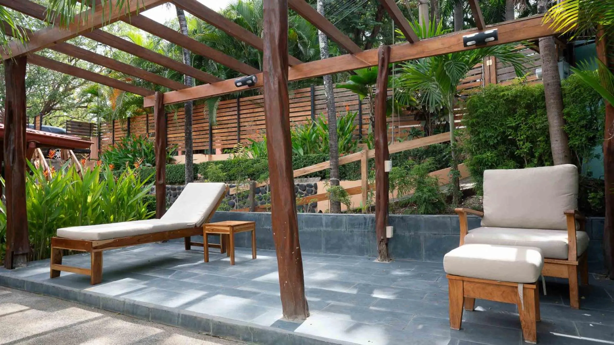 Pool view in Hotel Arco Iris