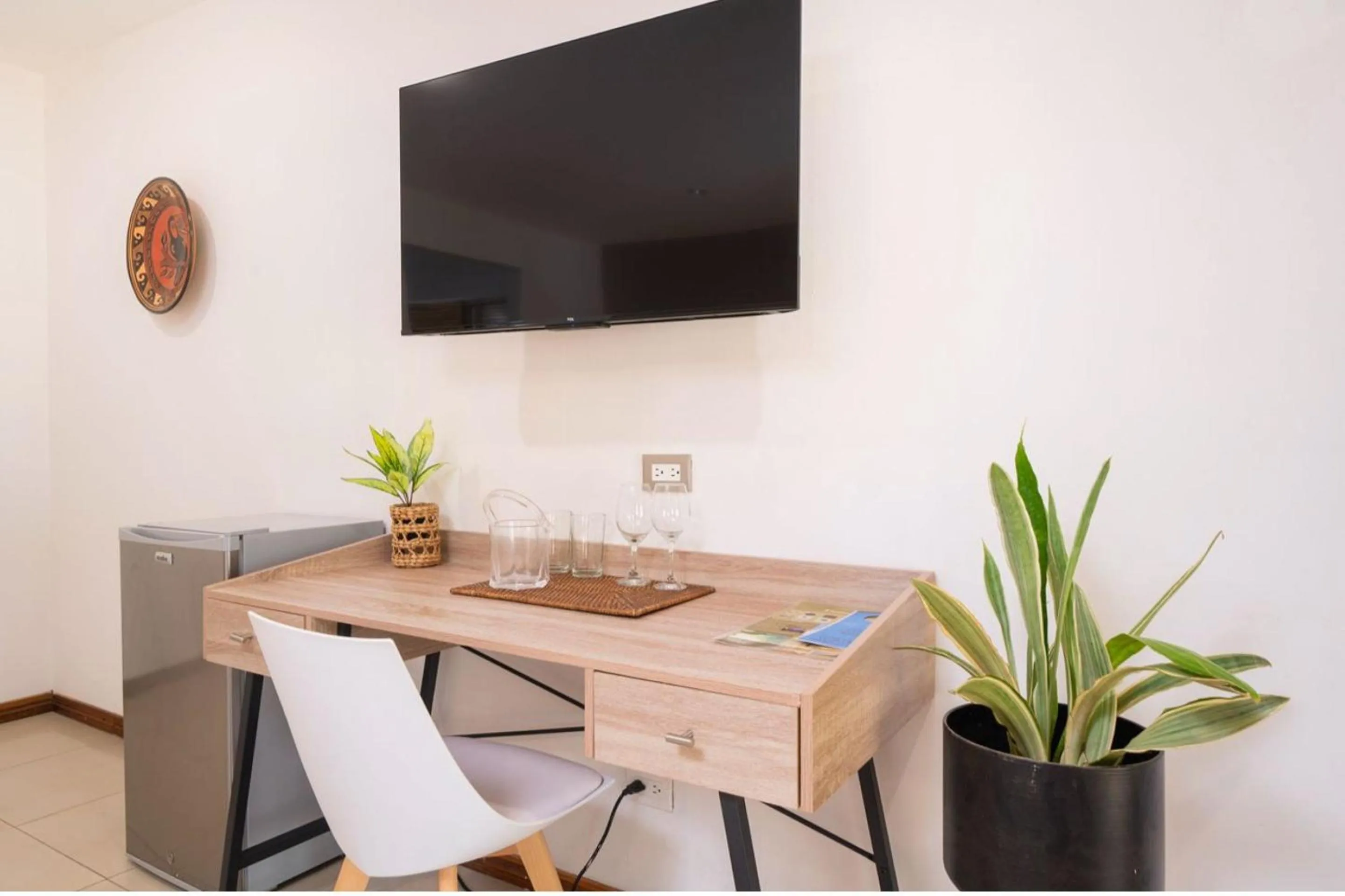 TV and multimedia in Hotel Arco Iris