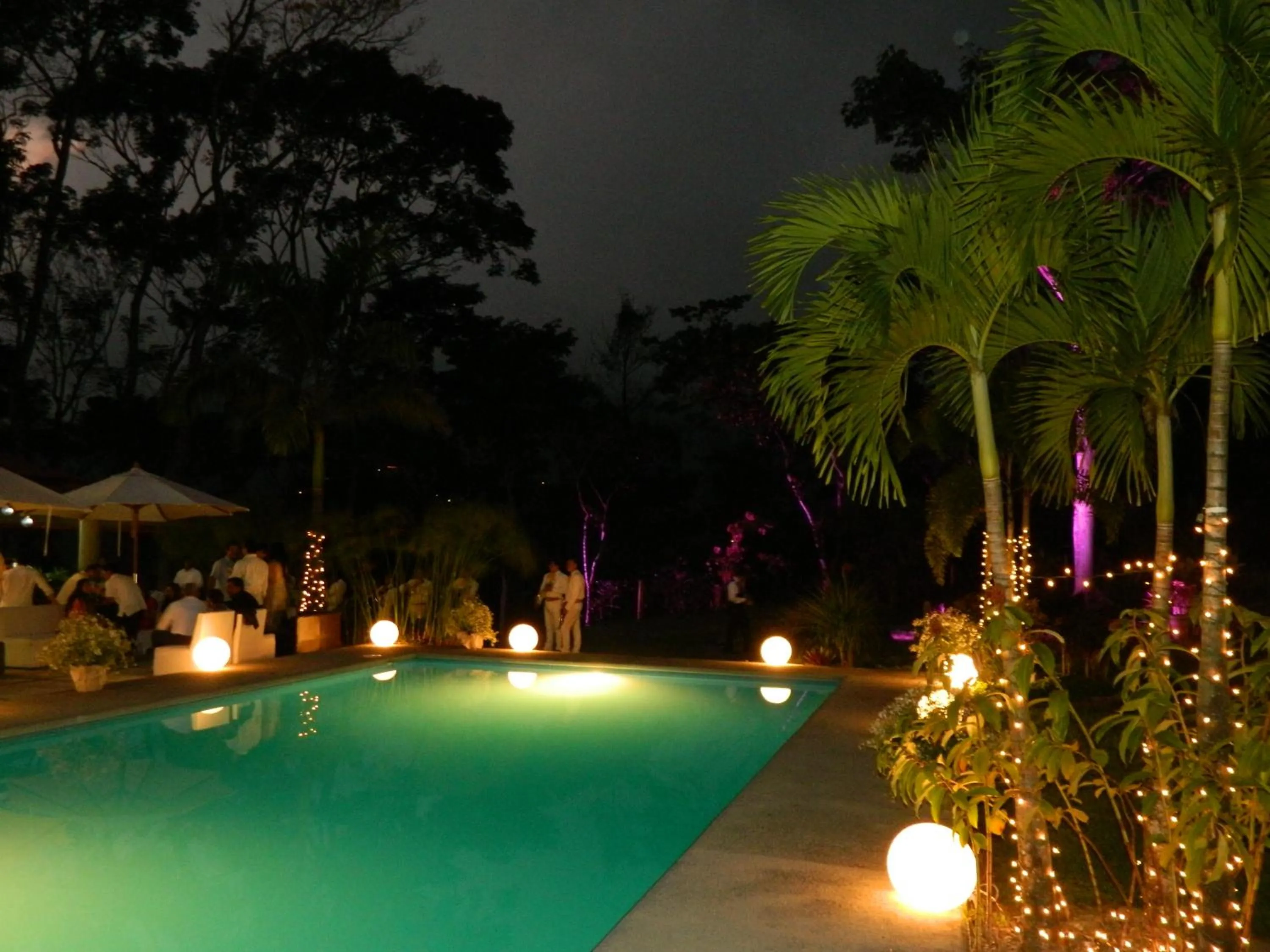 Swimming pool in Argovia Ecolodge