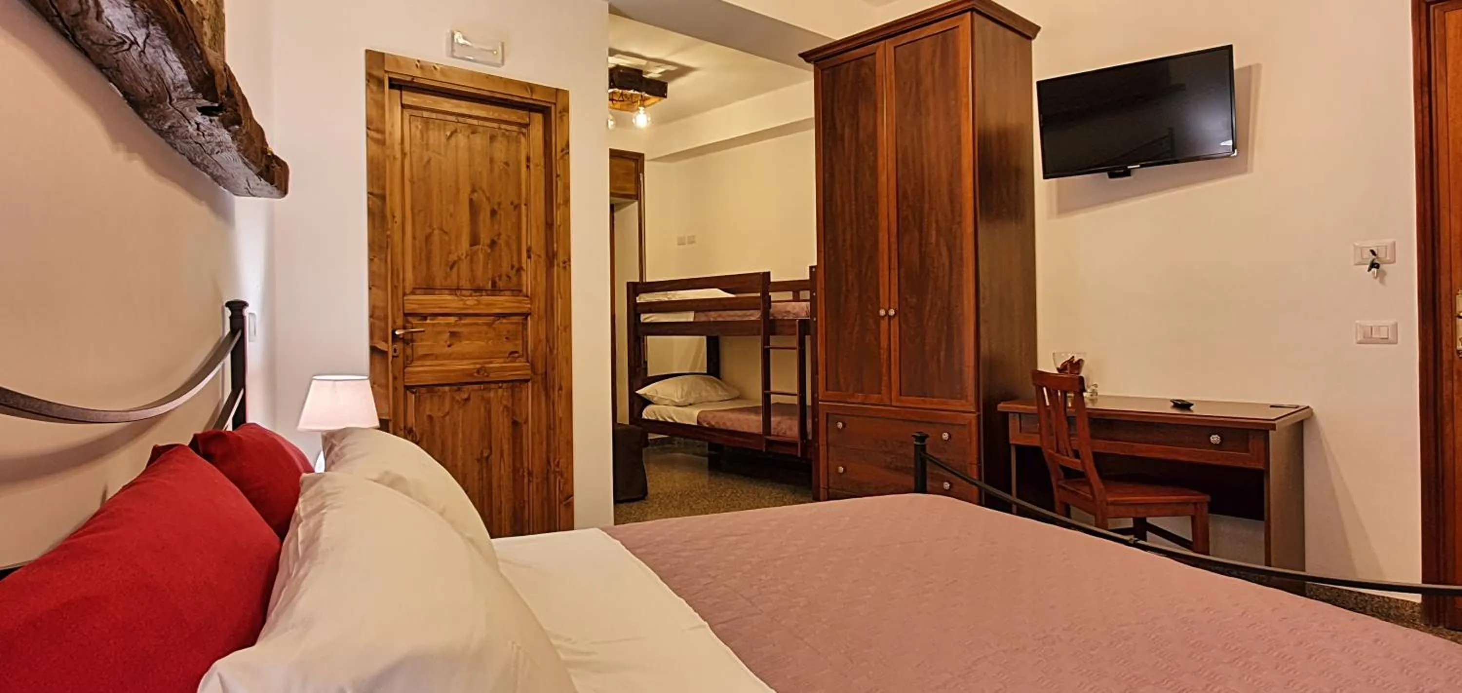 TV and multimedia, Bed in Il Covo dei Re