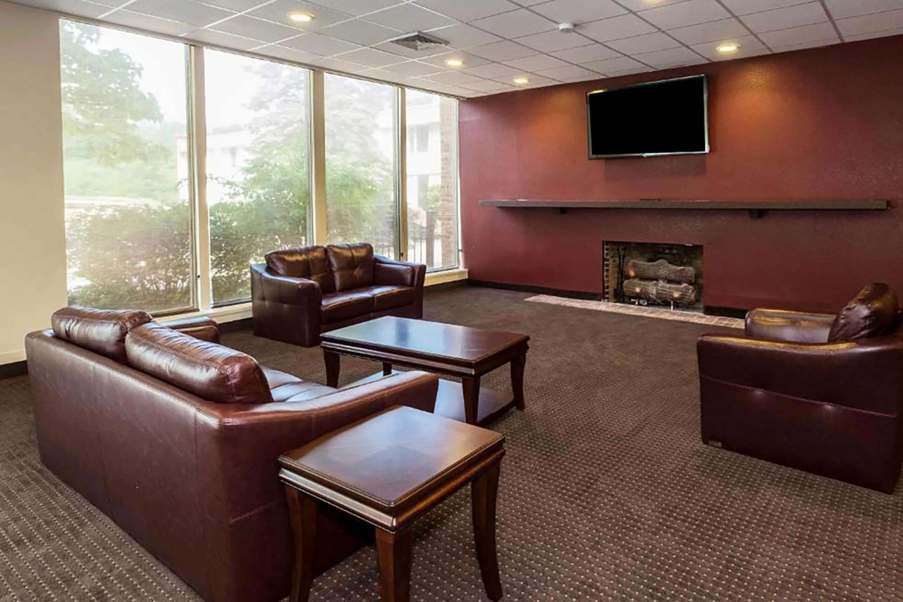 Lobby or reception in Days Inn by Wyndham Williamsport