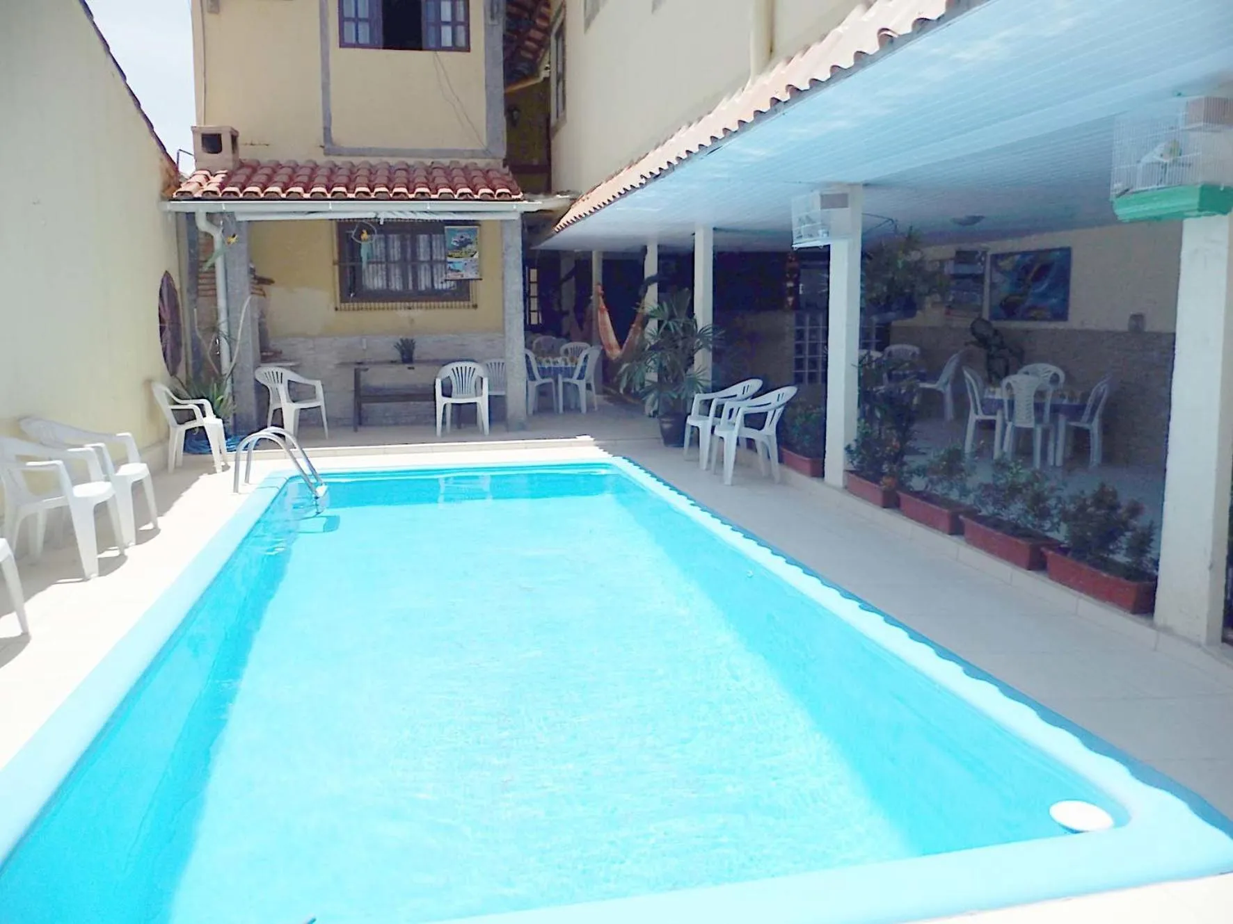 Swimming pool in Casa e Praia Hospedaria