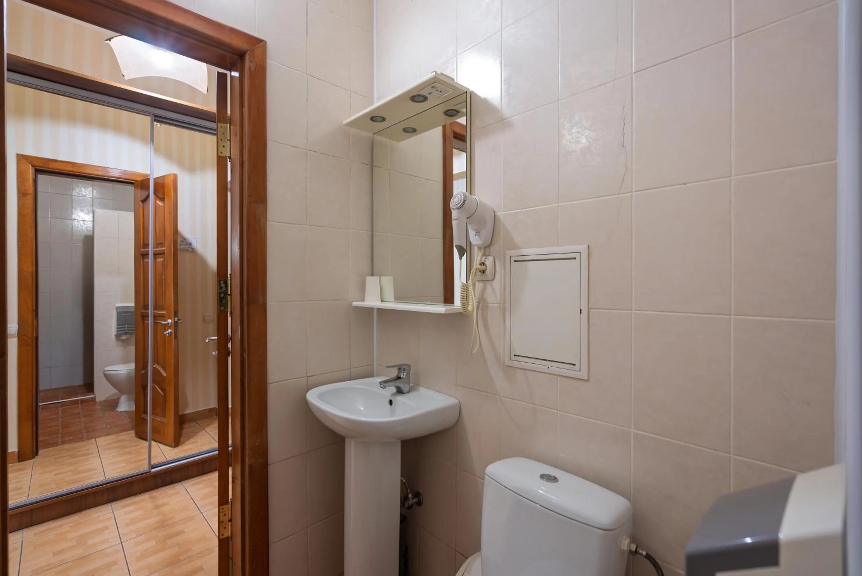 Shower in Hotel Verhovina