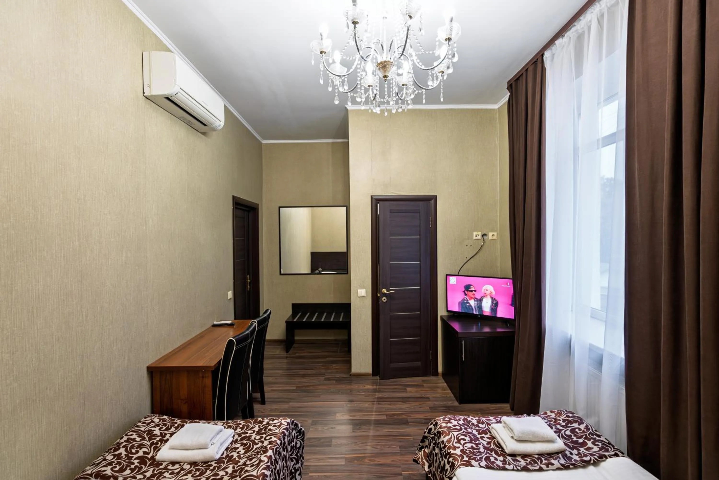 TV and multimedia, Bed in Hotel Verhovina