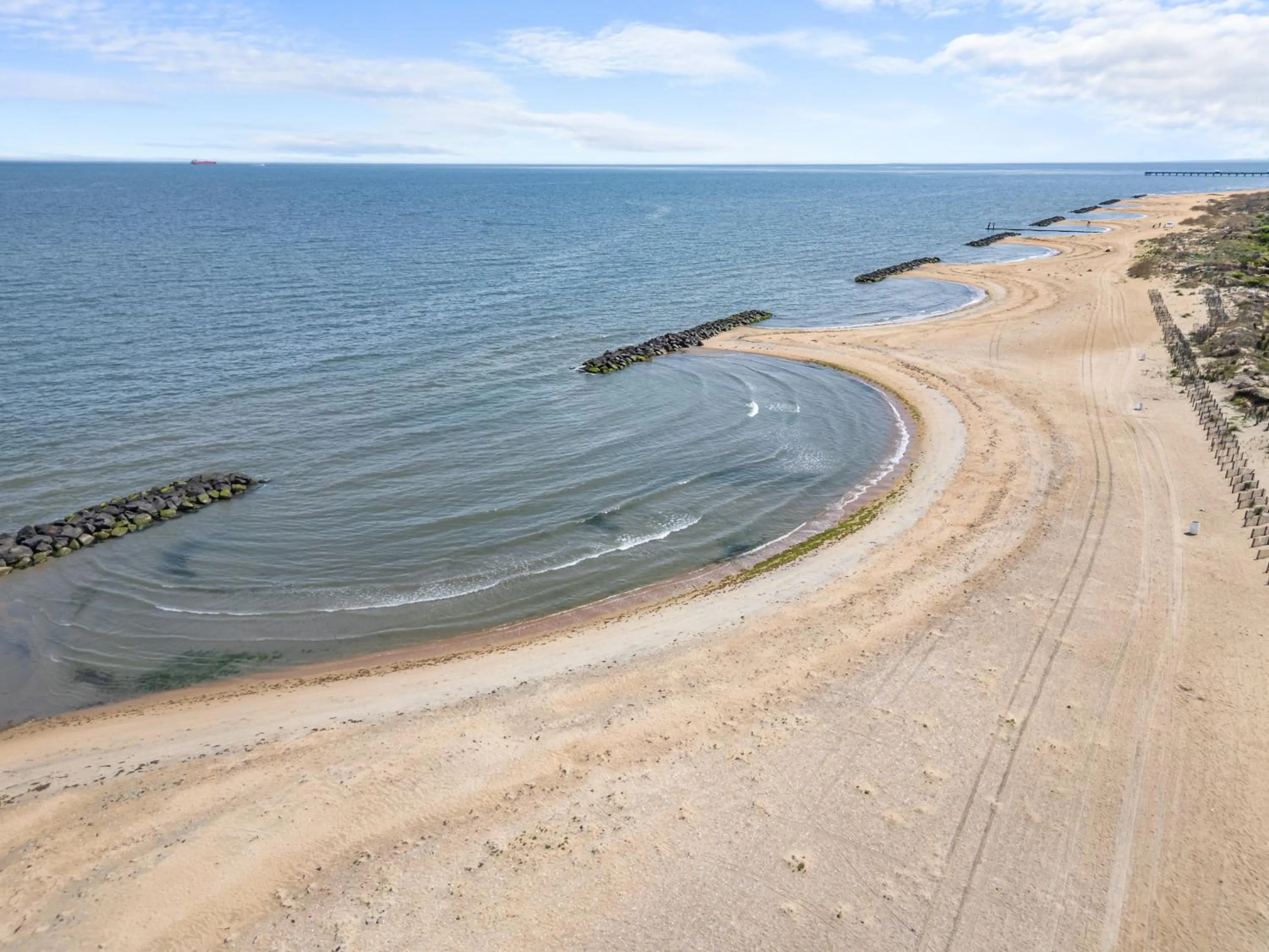 Sea view in Super 8 by Wyndham Norfolk/Chesapeake Bay