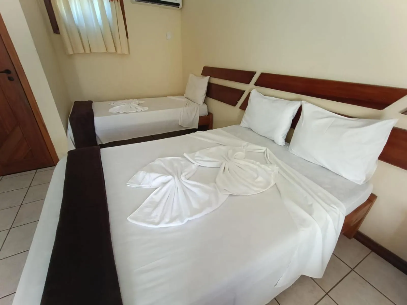 Bed in Coroa Bella Praia Hotel