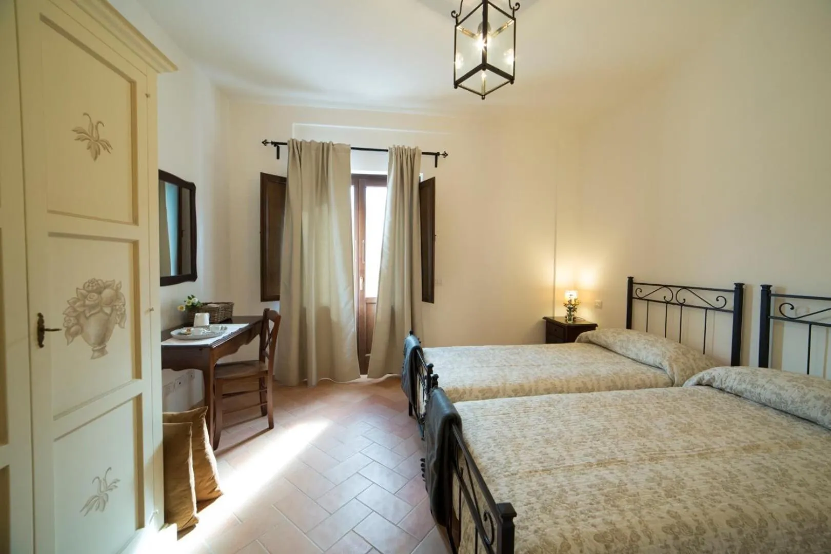 Bed in Convento San Bernardino