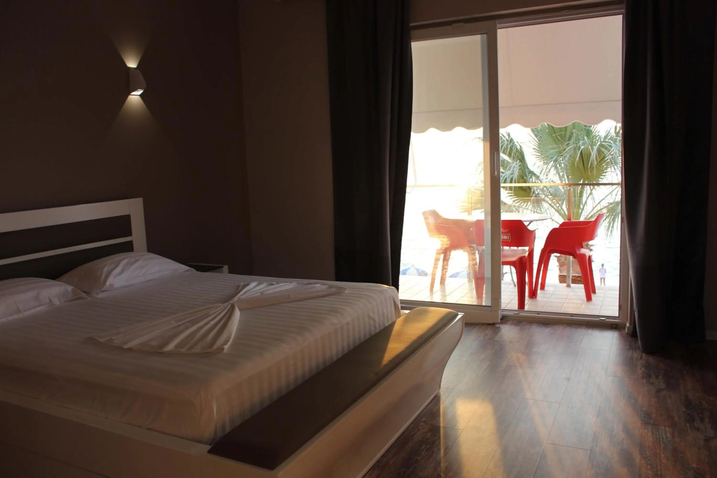 Bedroom, Bed in Palmanova Beach Mardok