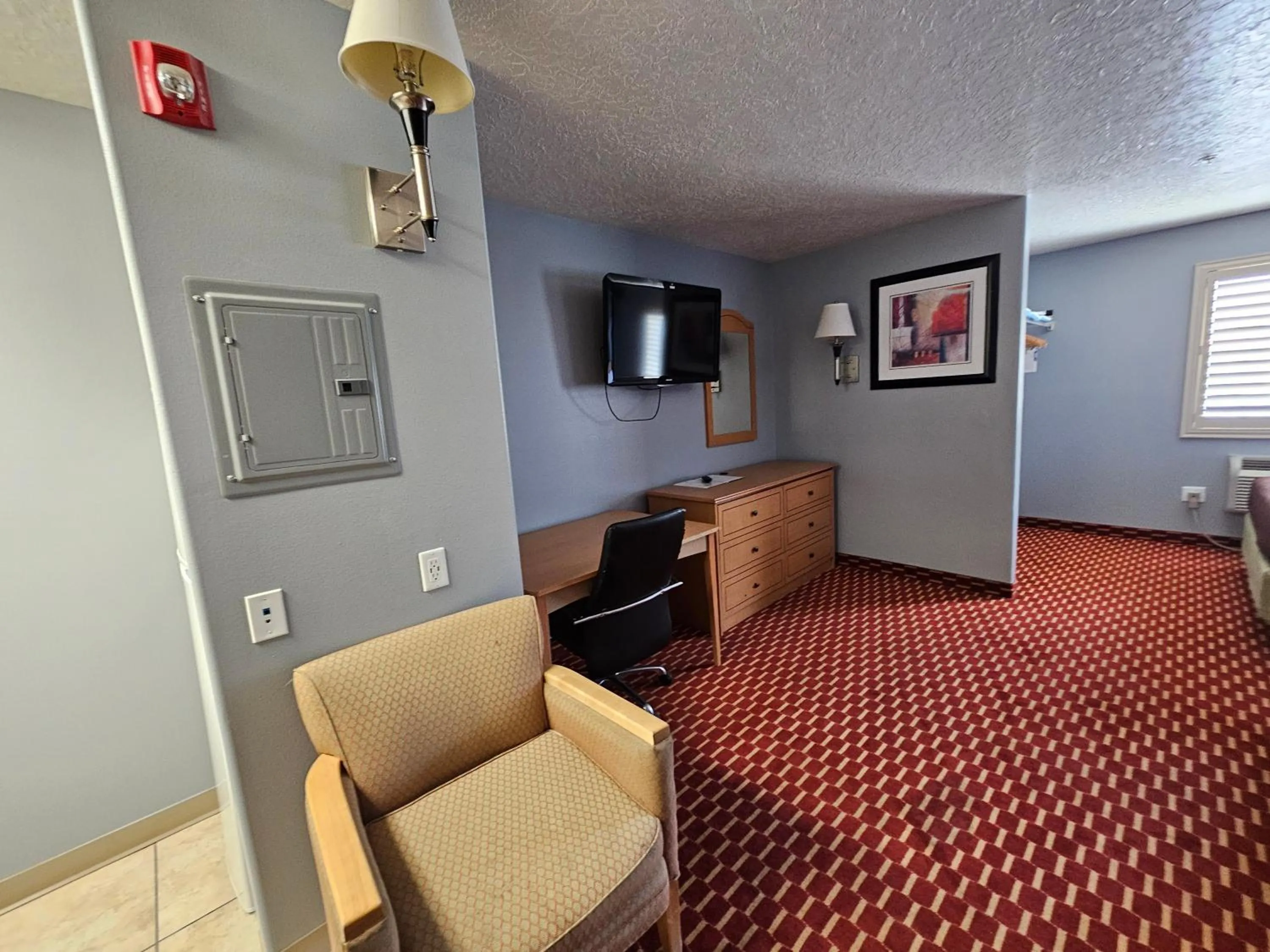 Living room in Executive Inn & Suites Extended Stay - Vernal