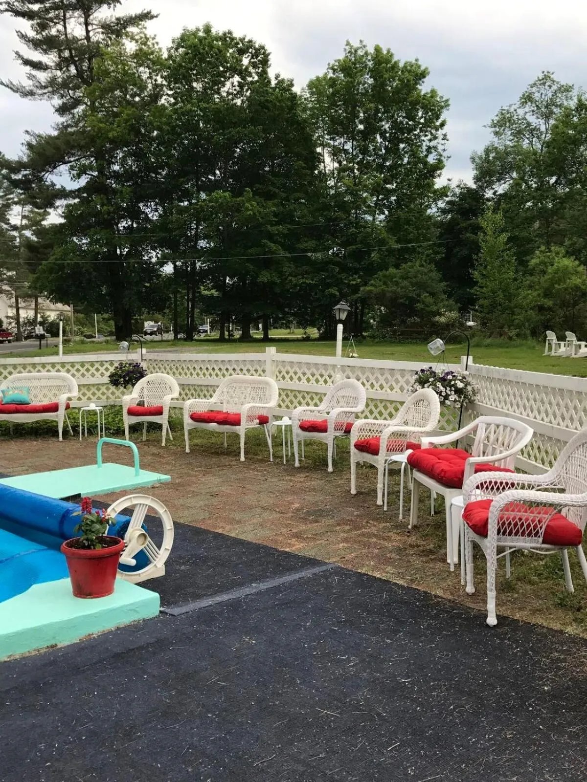 Swimming pool in 1896 House Country Inn - Barnside Inn