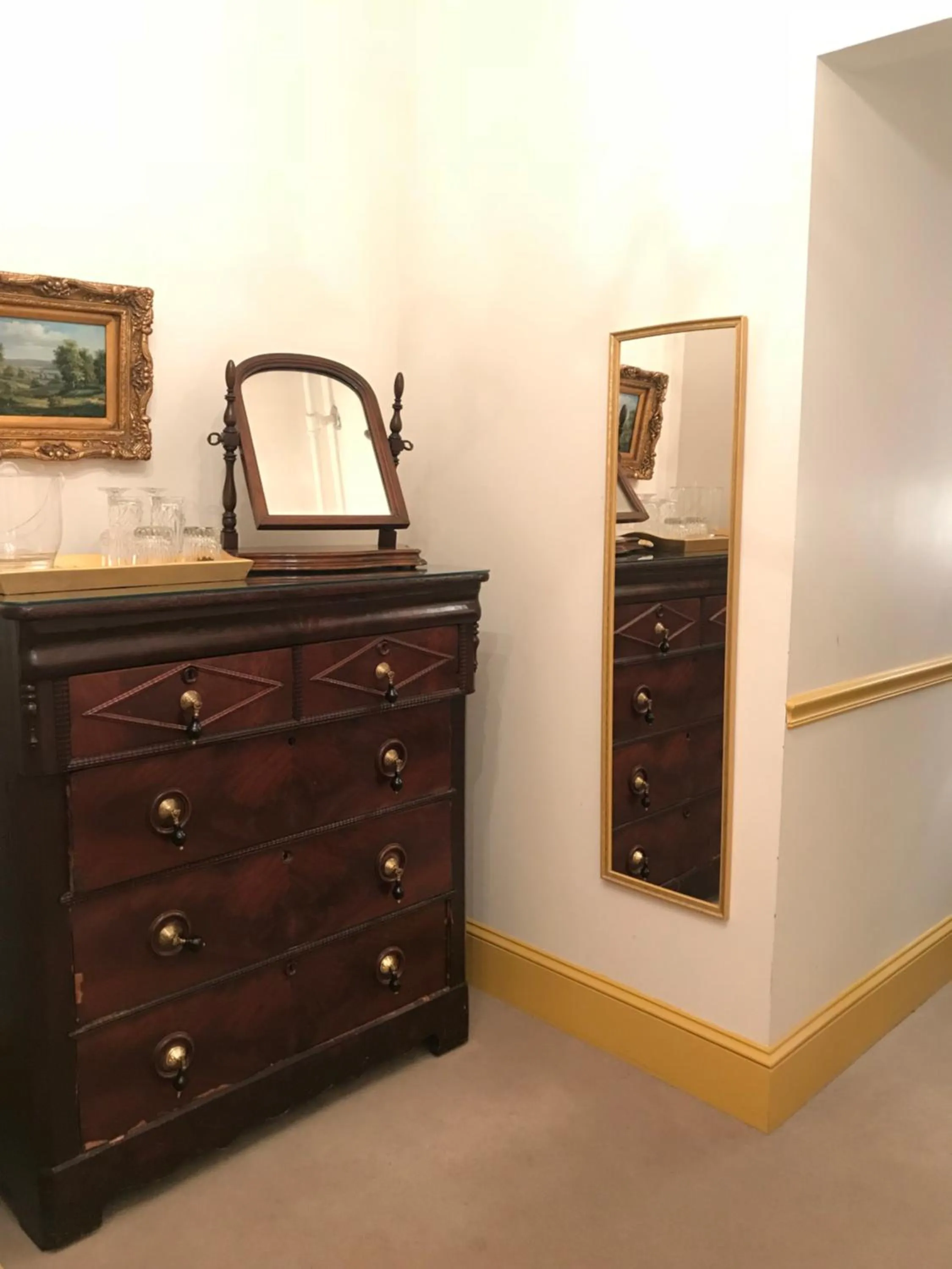 Bathroom in 1896 House Country Inn - Barnside Inn