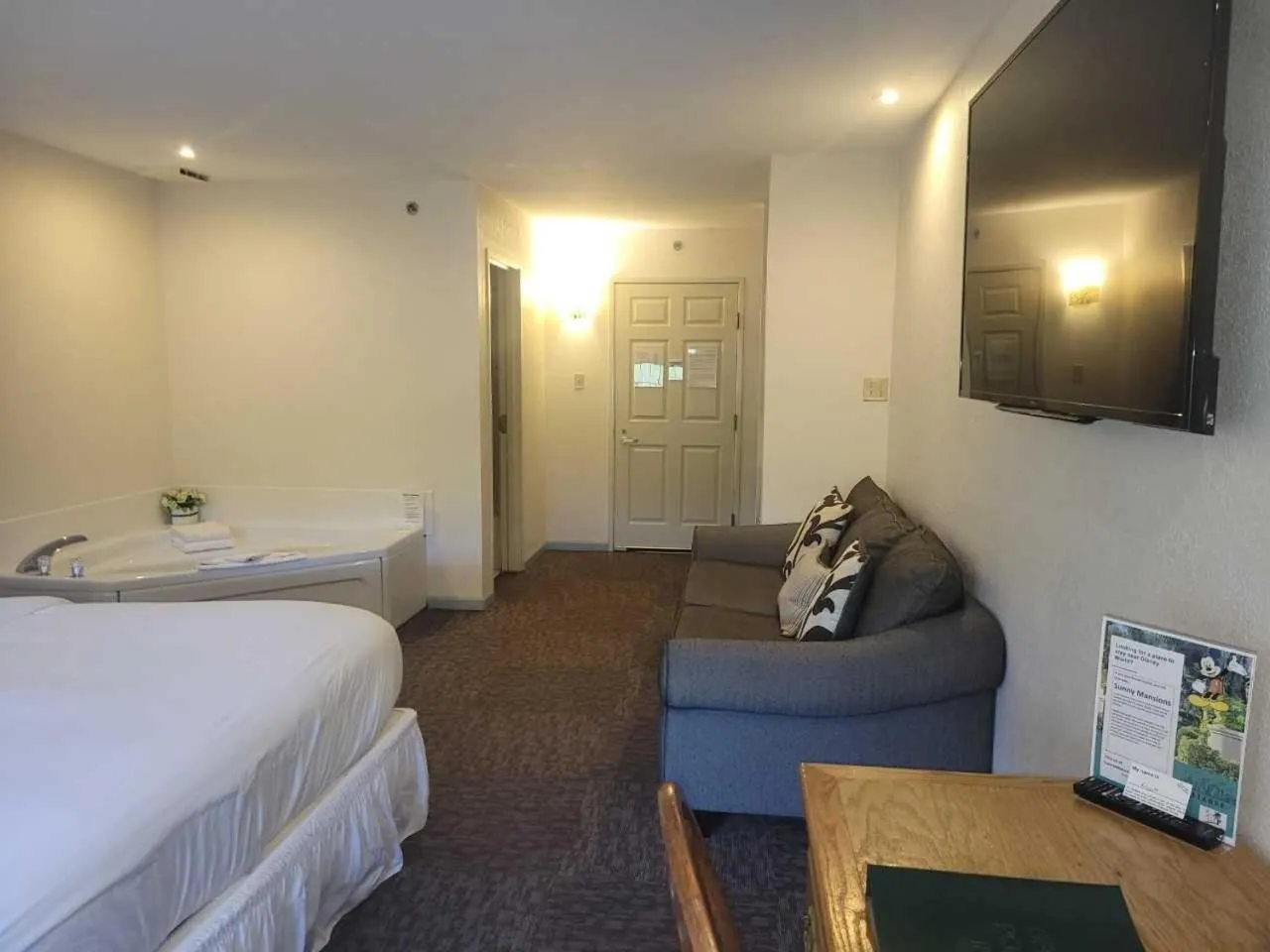 Bath, Bed in Brook Pointe Resort