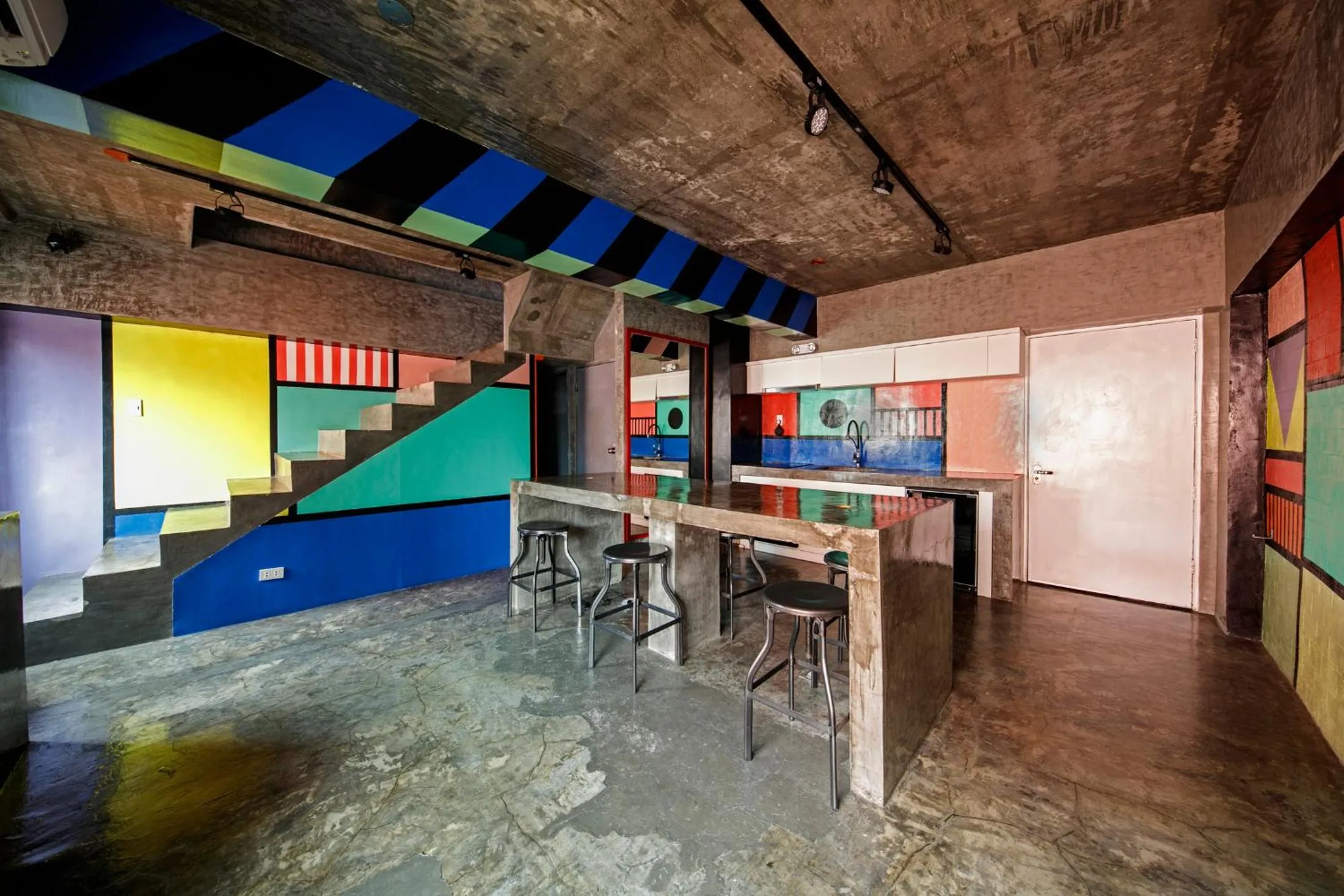 Lounge or bar in D522 Hostel at Kiener Hills - Near Cebu Airport