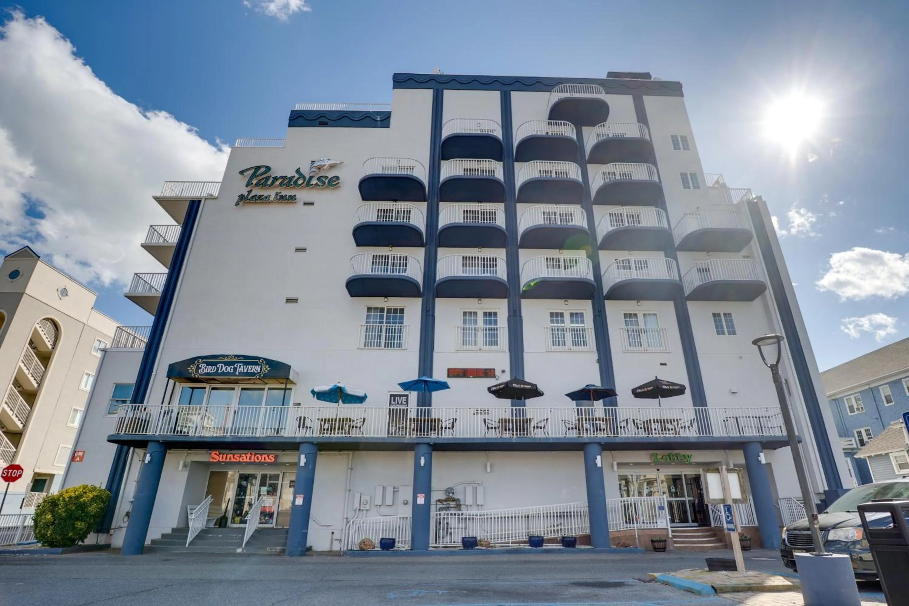 Property building in Paradise Plaza Inn
