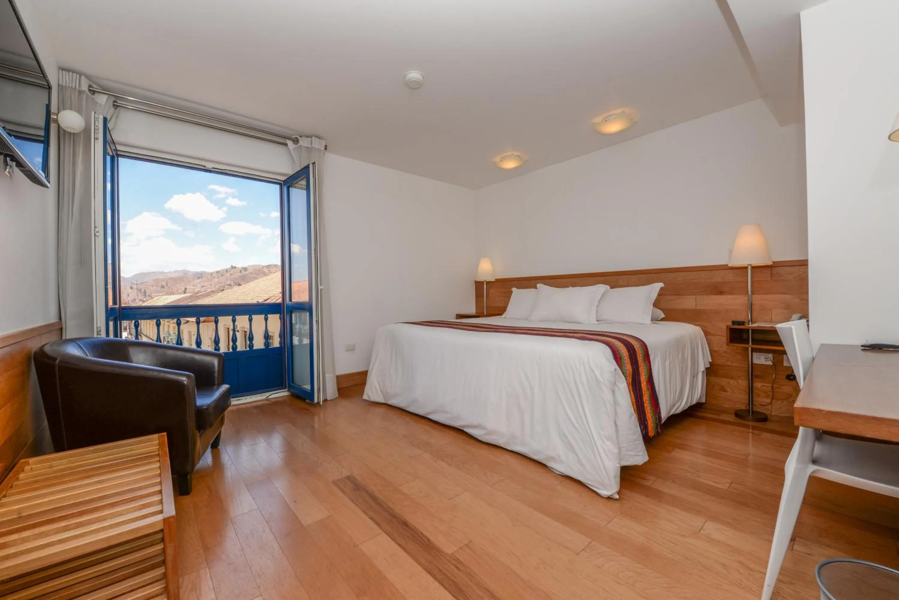 Photo of the whole room, Bed in Hotel Plaza de Armas Cusco