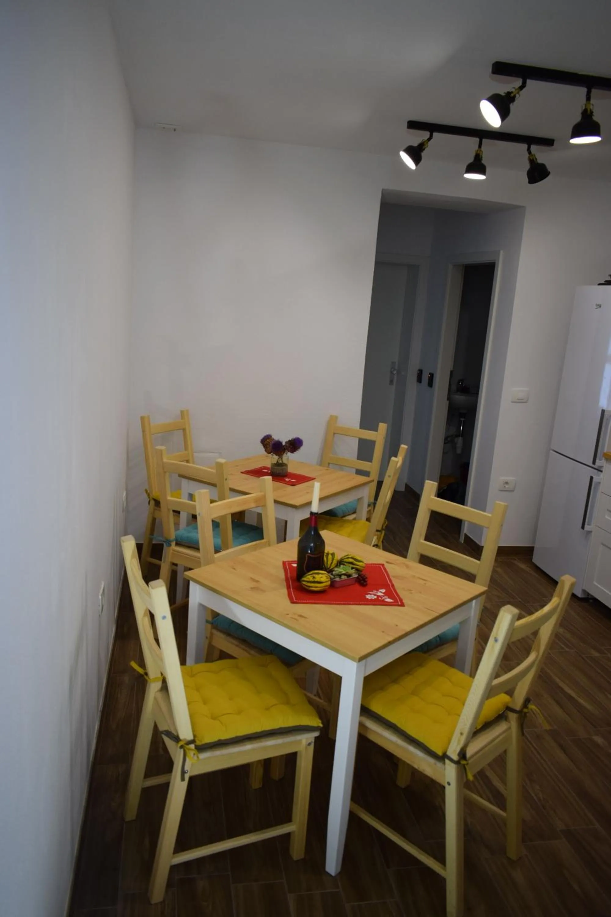 Dining area in Sobe Argo Izola