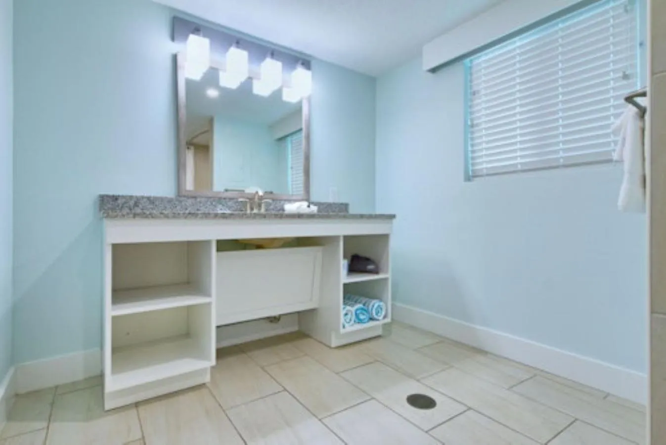 Bathroom in Grand Seas by Exploria Resorts
