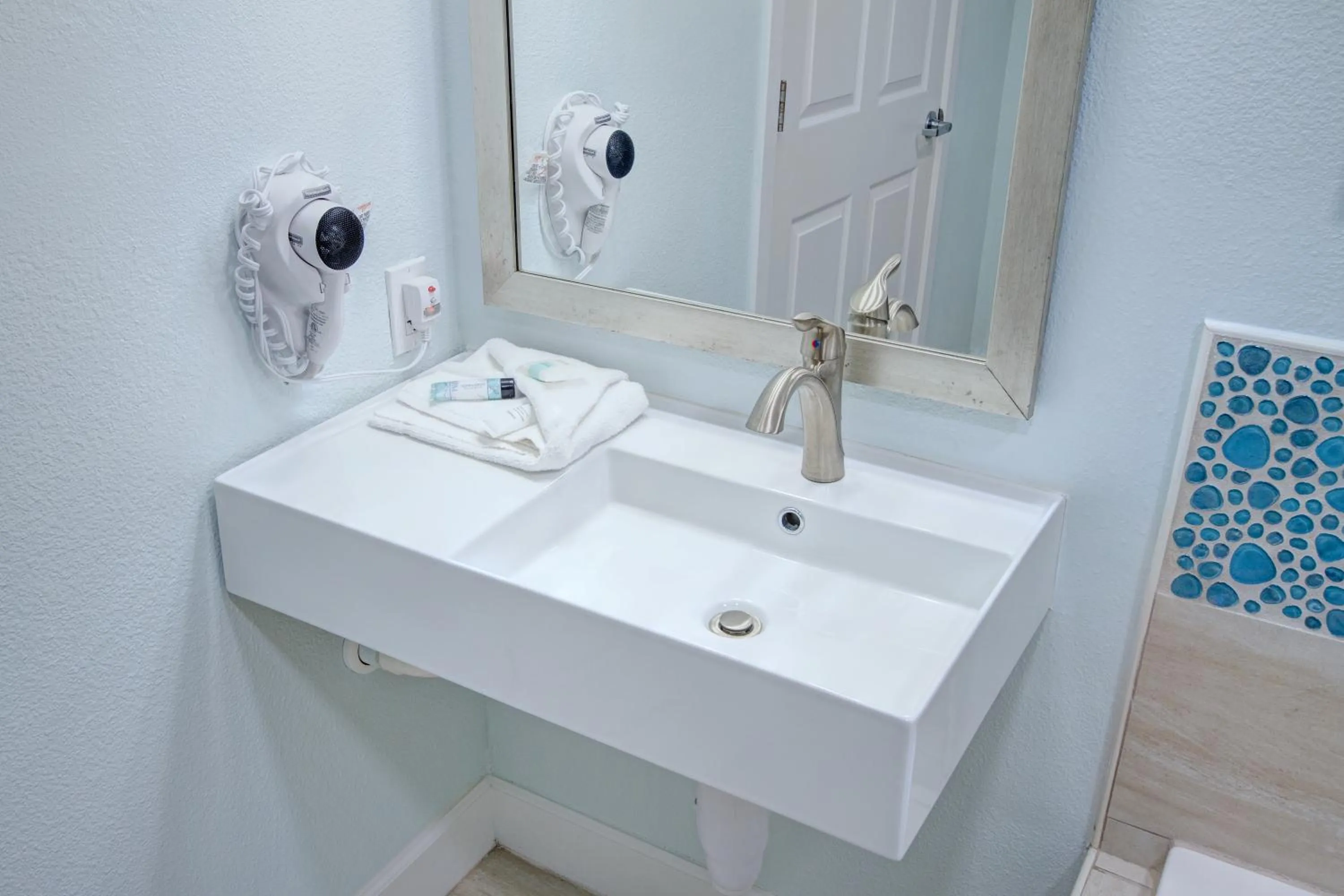 Bathroom in Grand Seas by Exploria Resorts