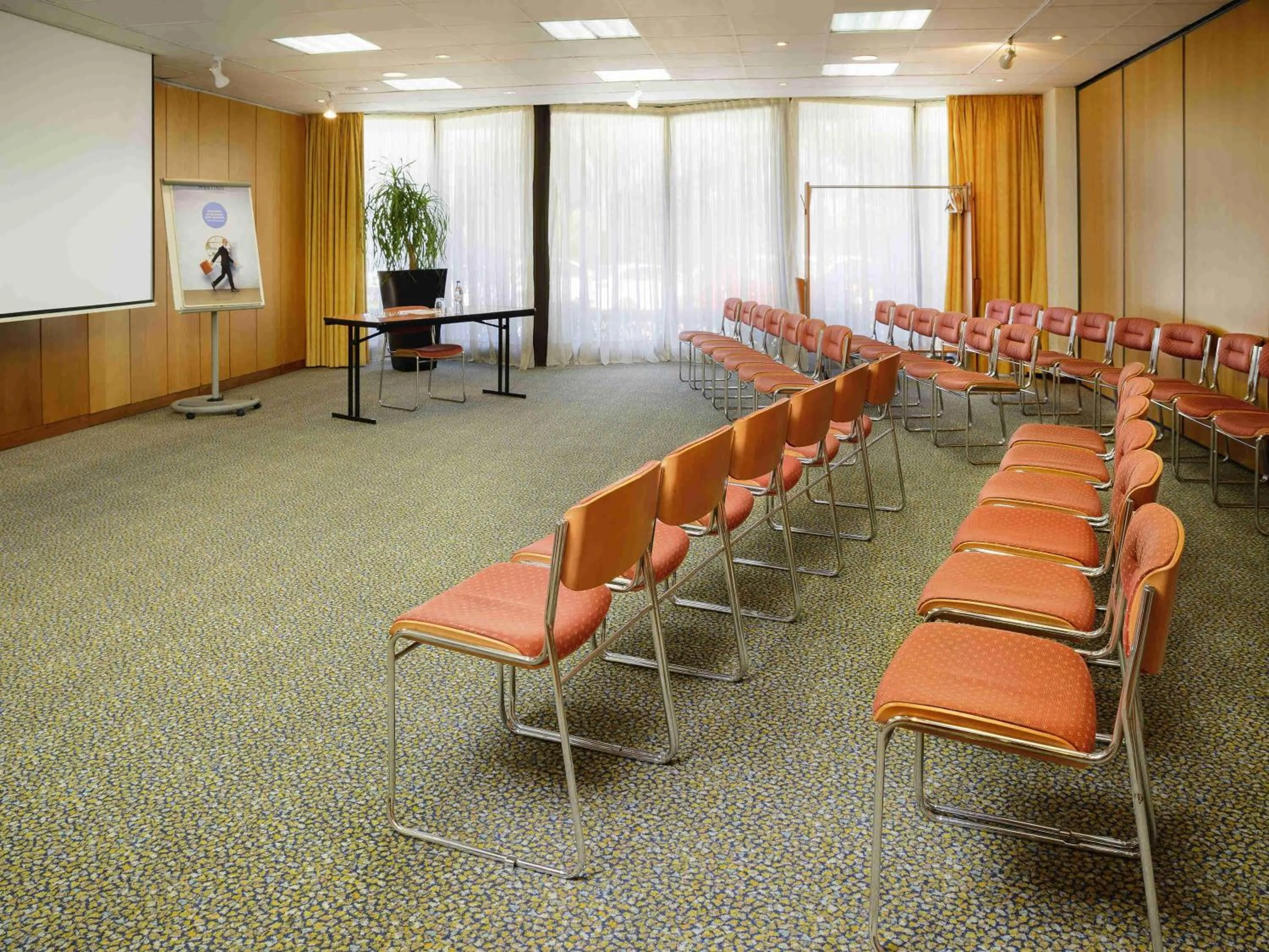 Meeting/conference room in Novotel Porto Gaia