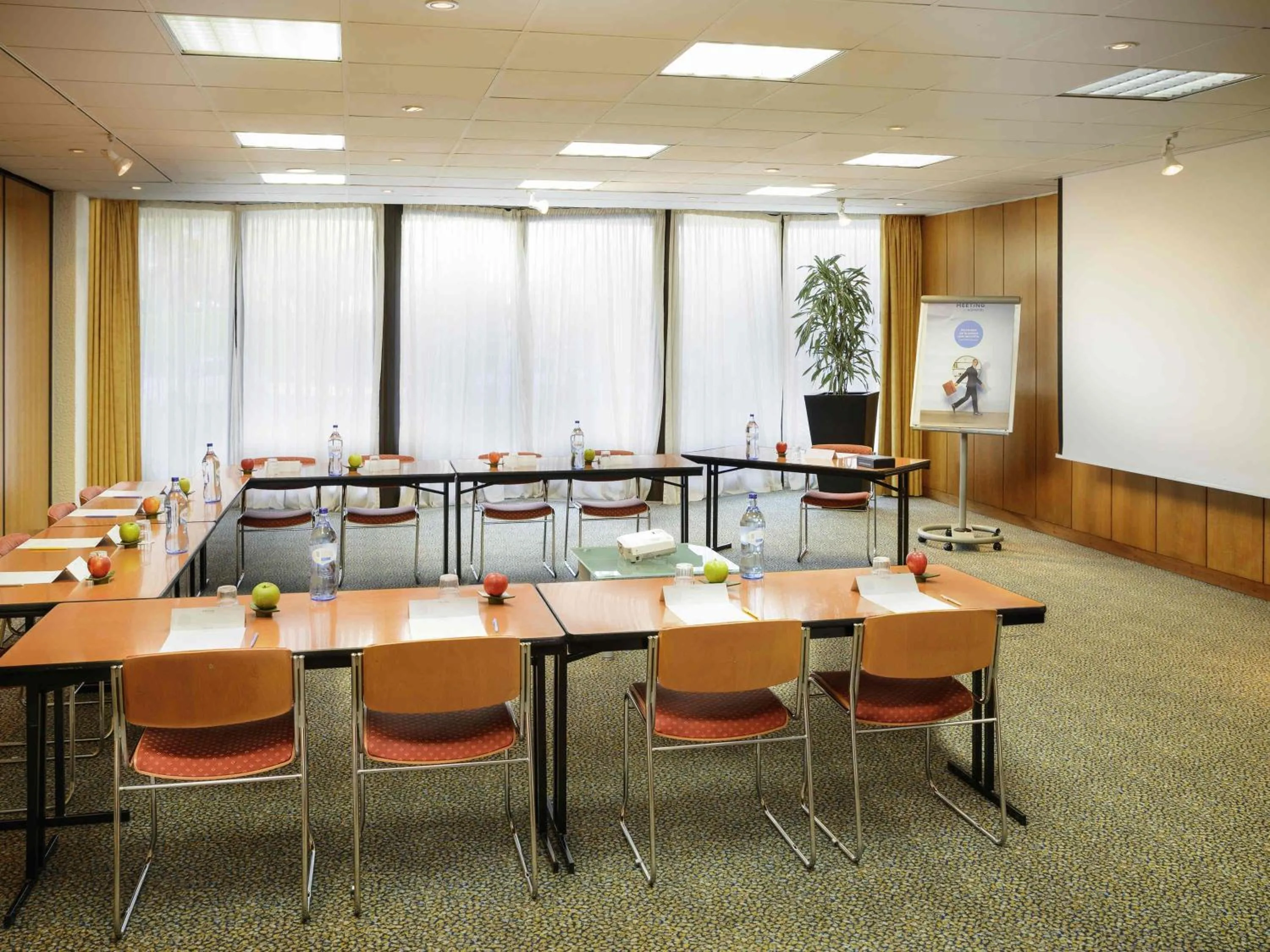 Meeting/conference room in Novotel Porto Gaia